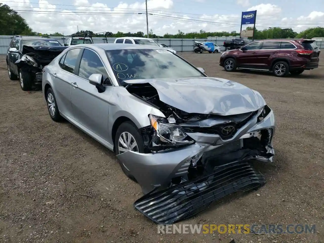 1 Photograph of a damaged car 4T1A11AK4LU974774 TOYOTA CAMRY 2020