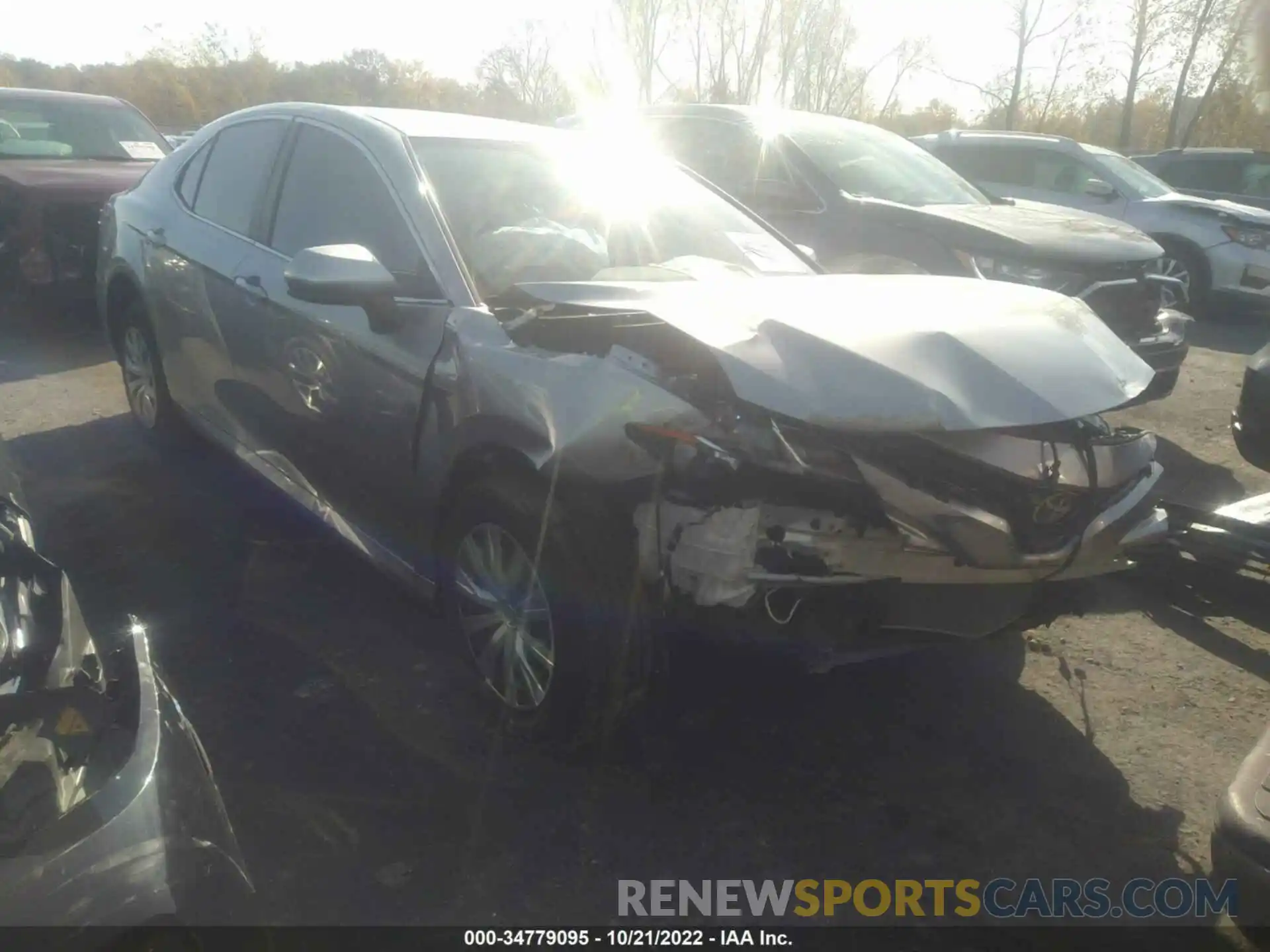 1 Photograph of a damaged car 4T1A11AK4LU996743 TOYOTA CAMRY 2020