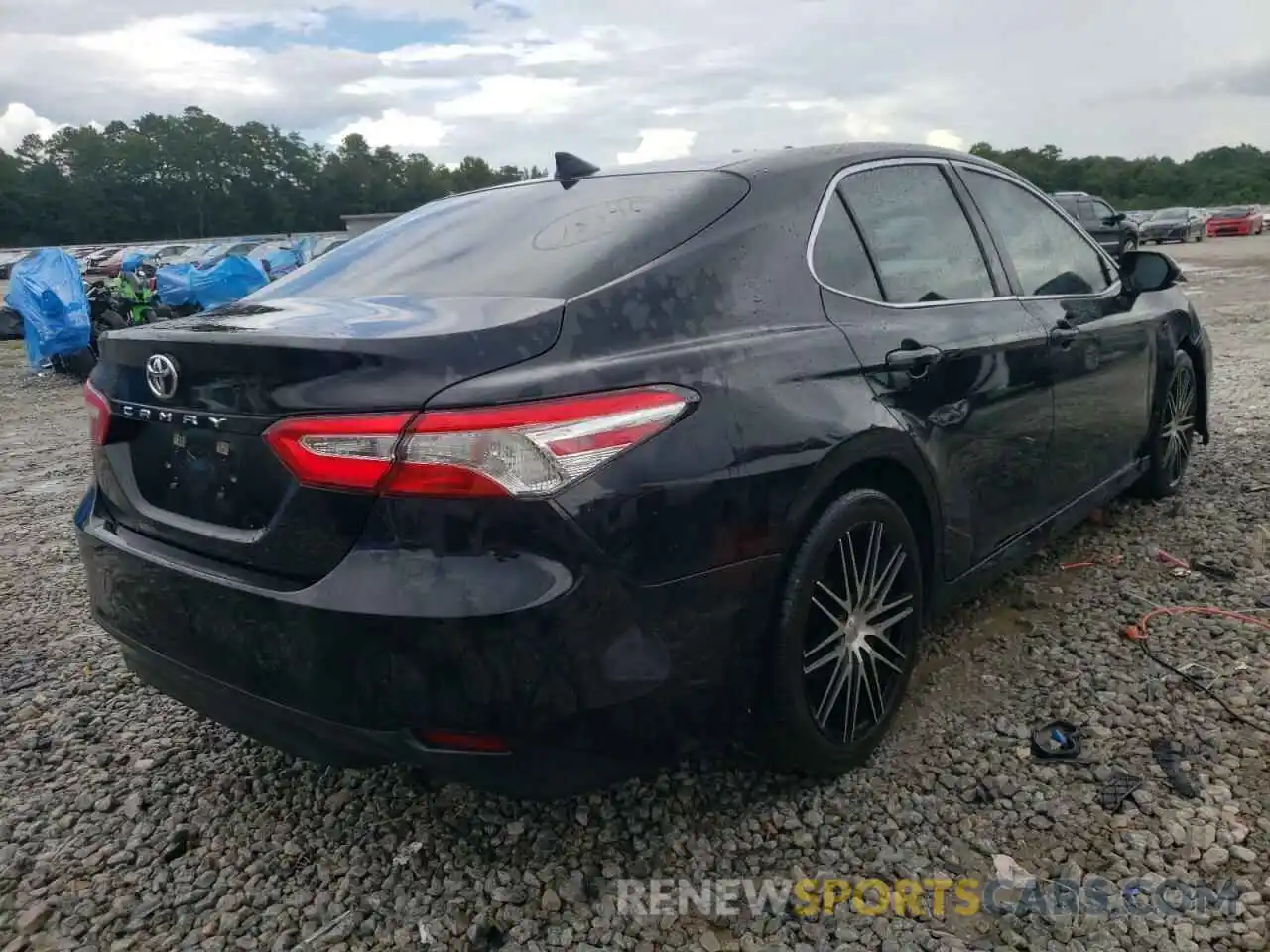 4 Photograph of a damaged car 4T1A11AK5LU997321 TOYOTA CAMRY 2020