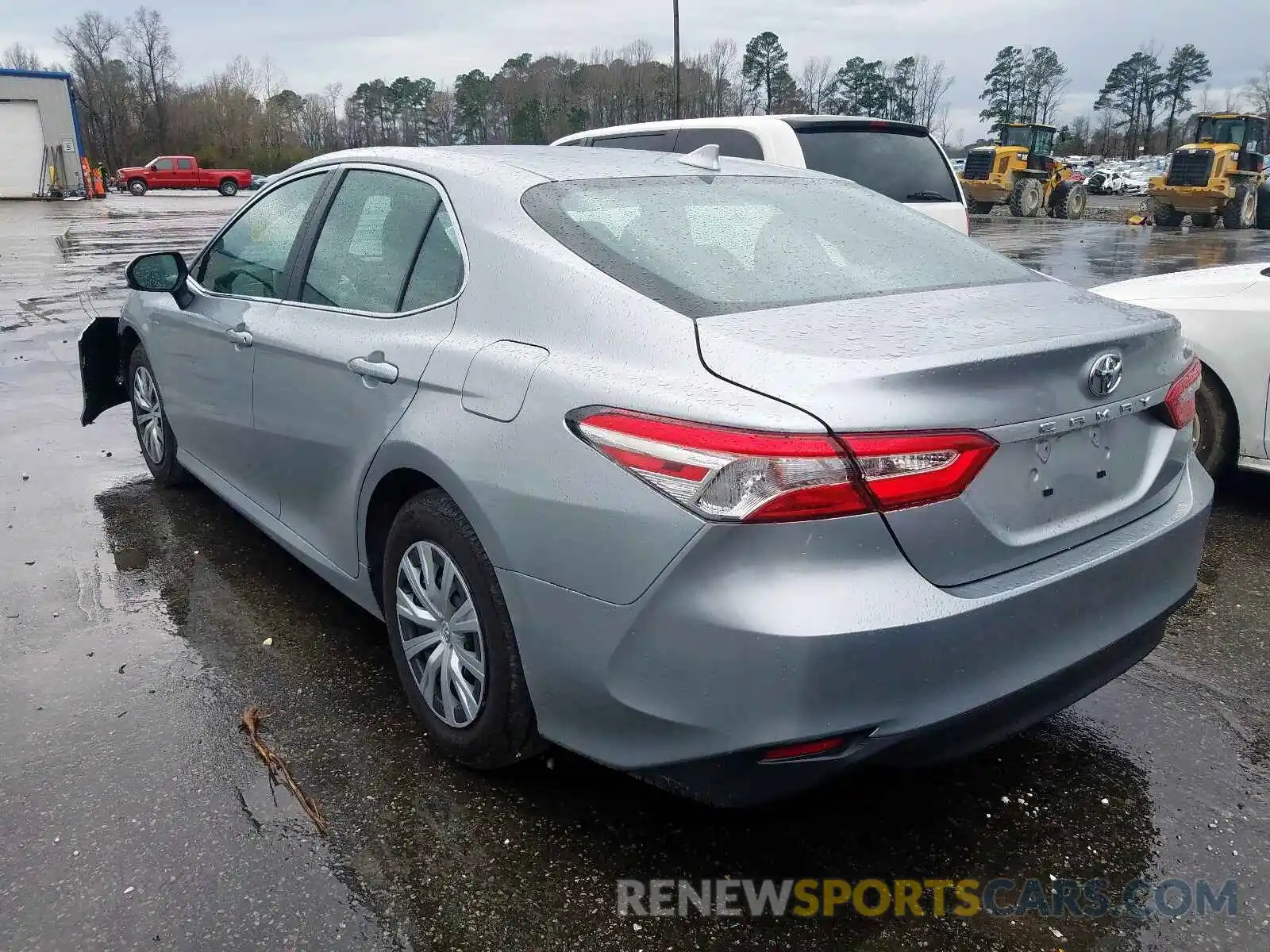 3 Photograph of a damaged car 4T1A11AK7LU894725 TOYOTA CAMRY 2020