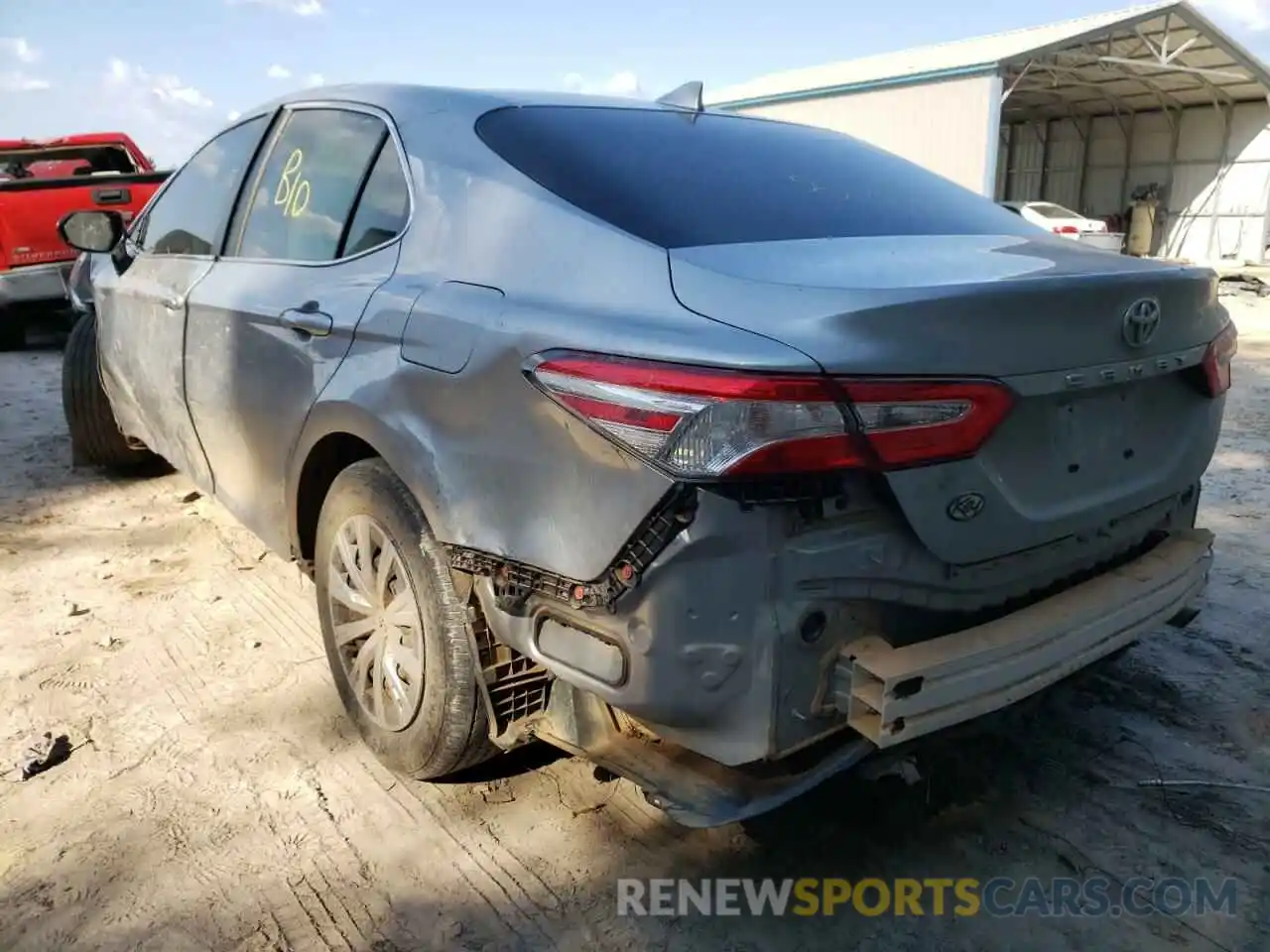 3 Photograph of a damaged car 4T1A11AK7LU939081 TOYOTA CAMRY 2020