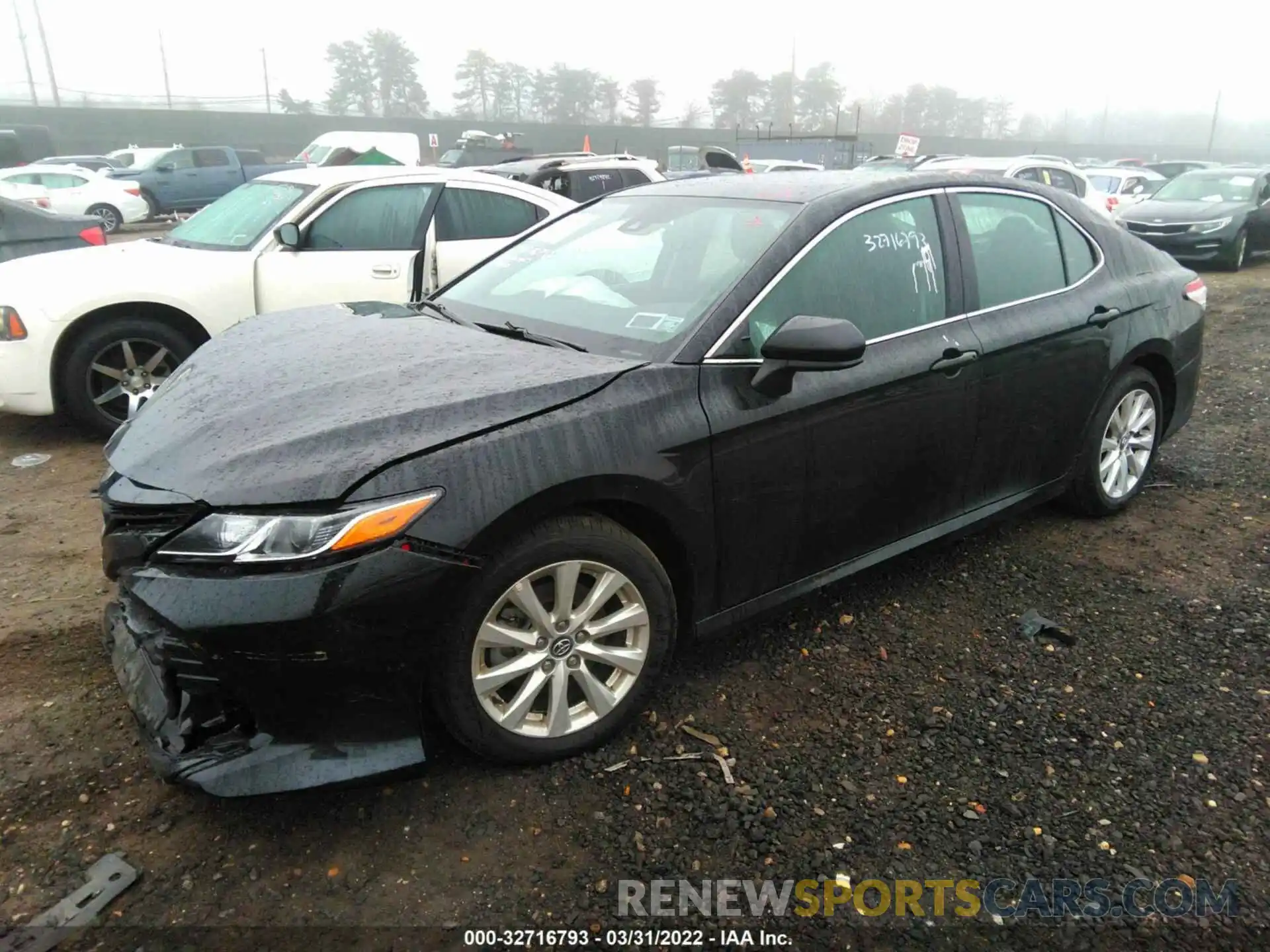 2 Photograph of a damaged car 4T1C11AK0LU314918 TOYOTA CAMRY 2020