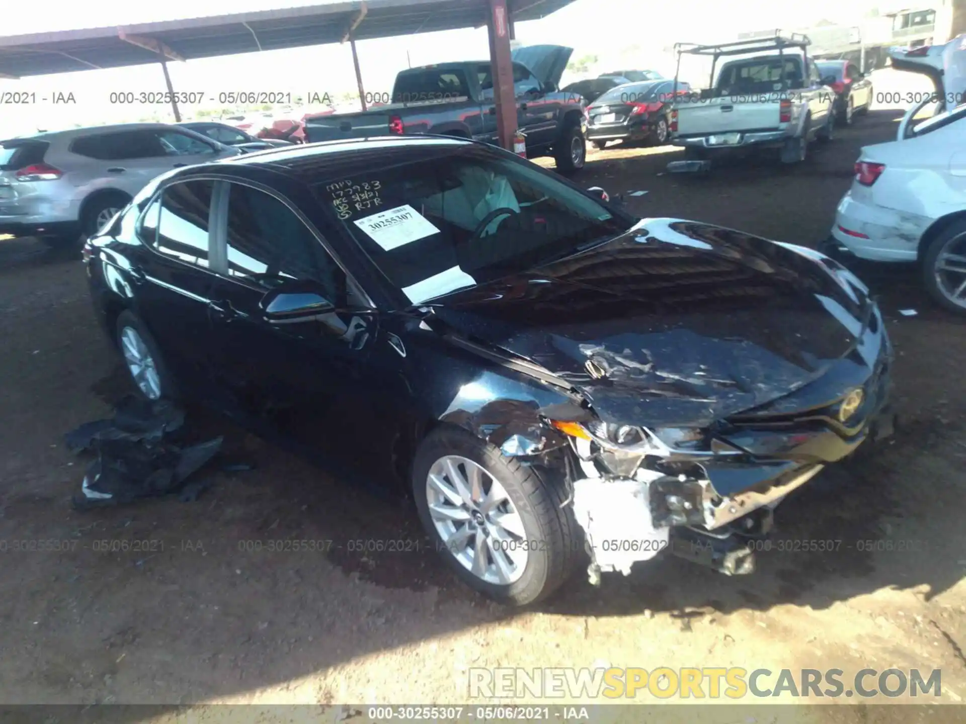 1 Photograph of a damaged car 4T1C11AK0LU321464 TOYOTA CAMRY 2020