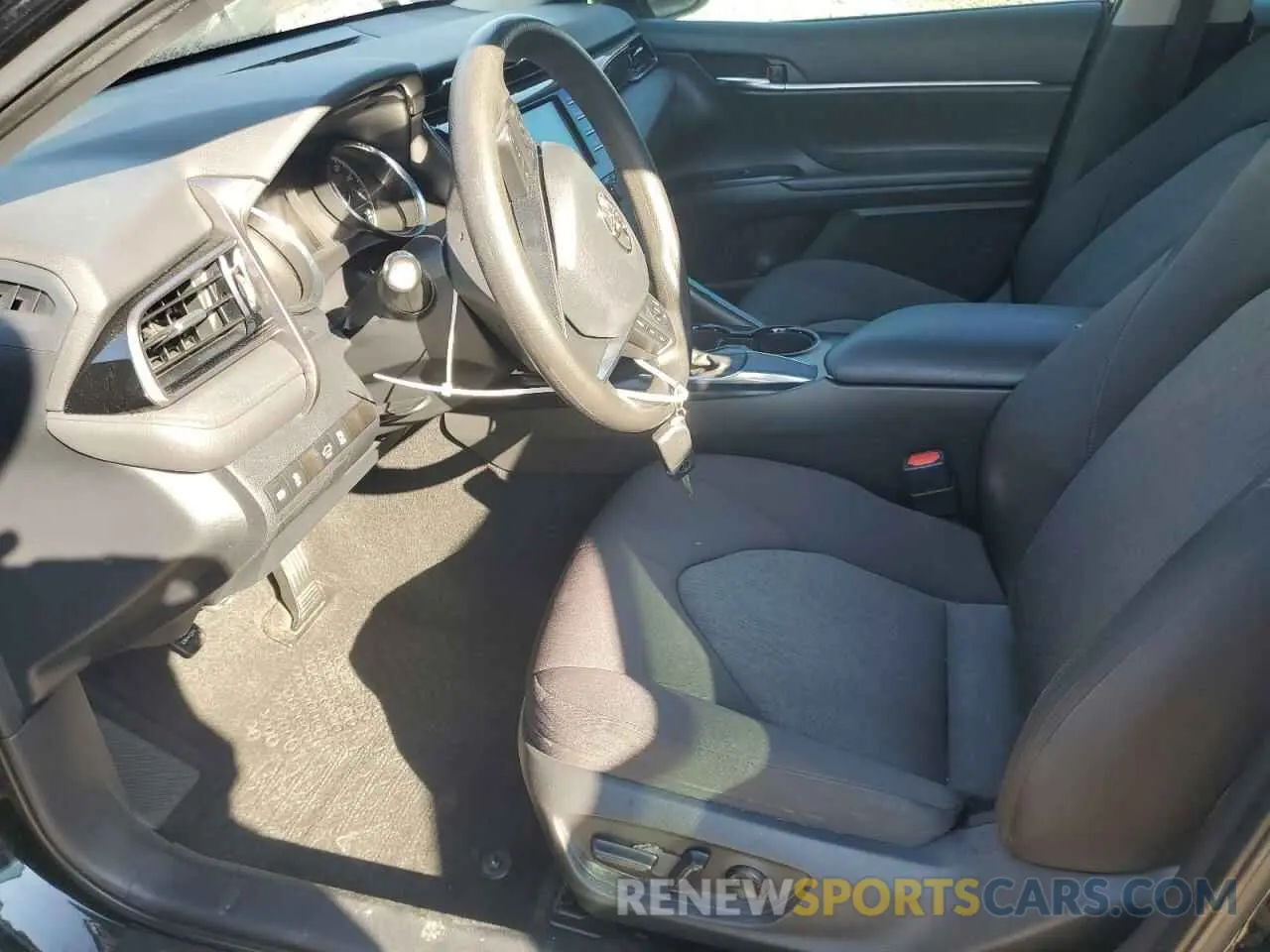 7 Photograph of a damaged car 4T1C11AK0LU325238 TOYOTA CAMRY 2020