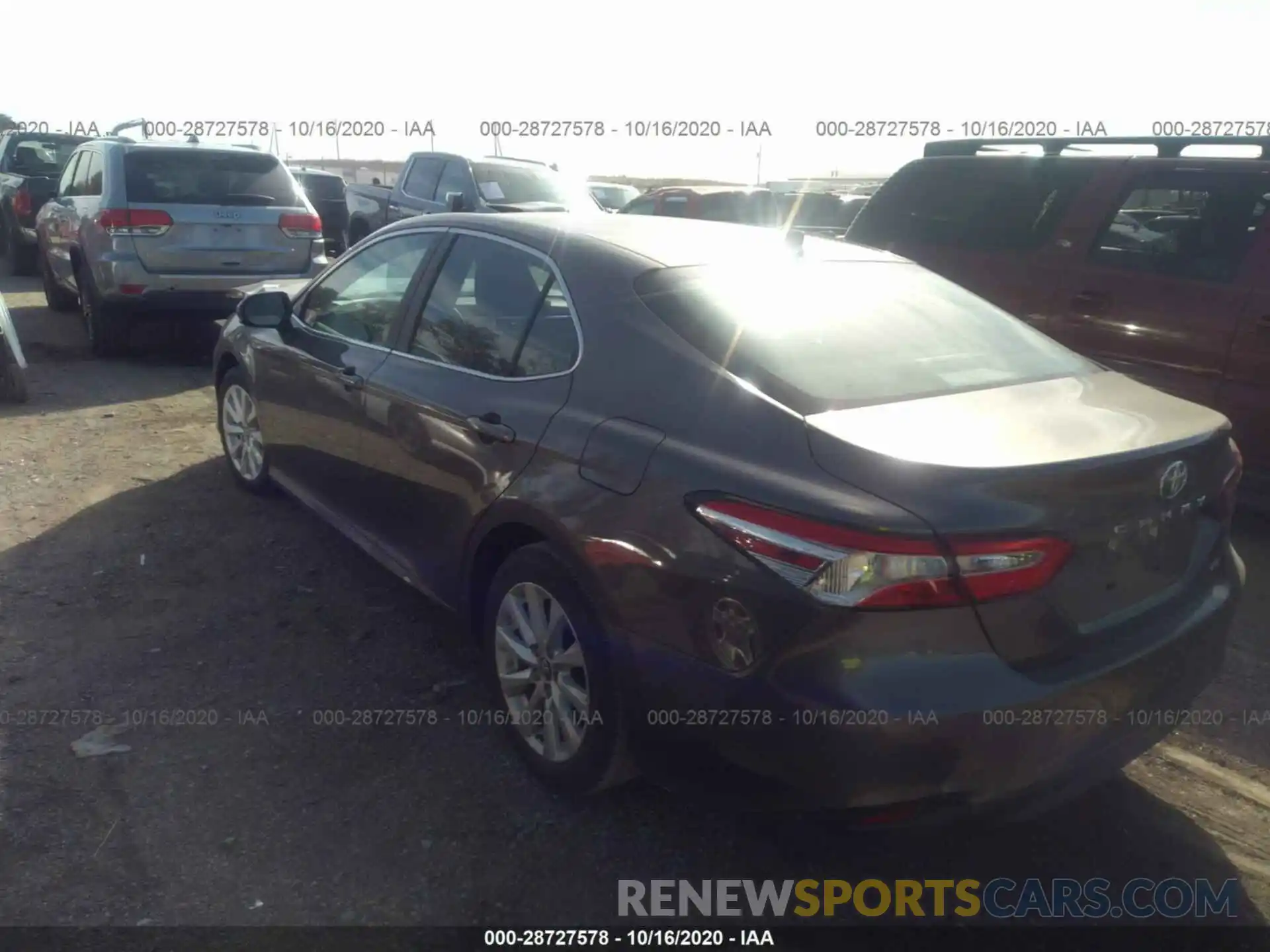 3 Photograph of a damaged car 4T1C11AK0LU329841 TOYOTA CAMRY 2020