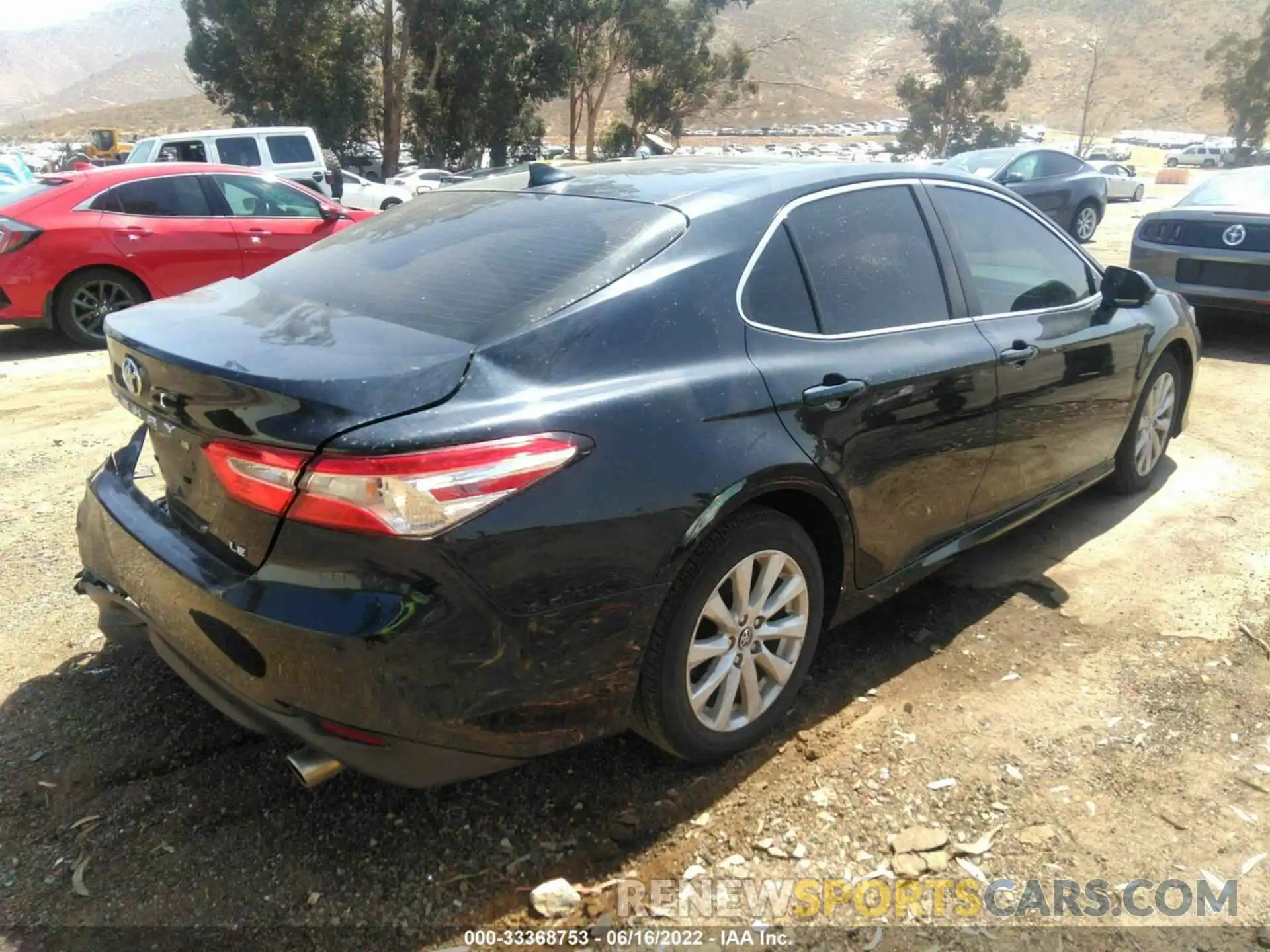 4 Photograph of a damaged car 4T1C11AK0LU342007 TOYOTA CAMRY 2020