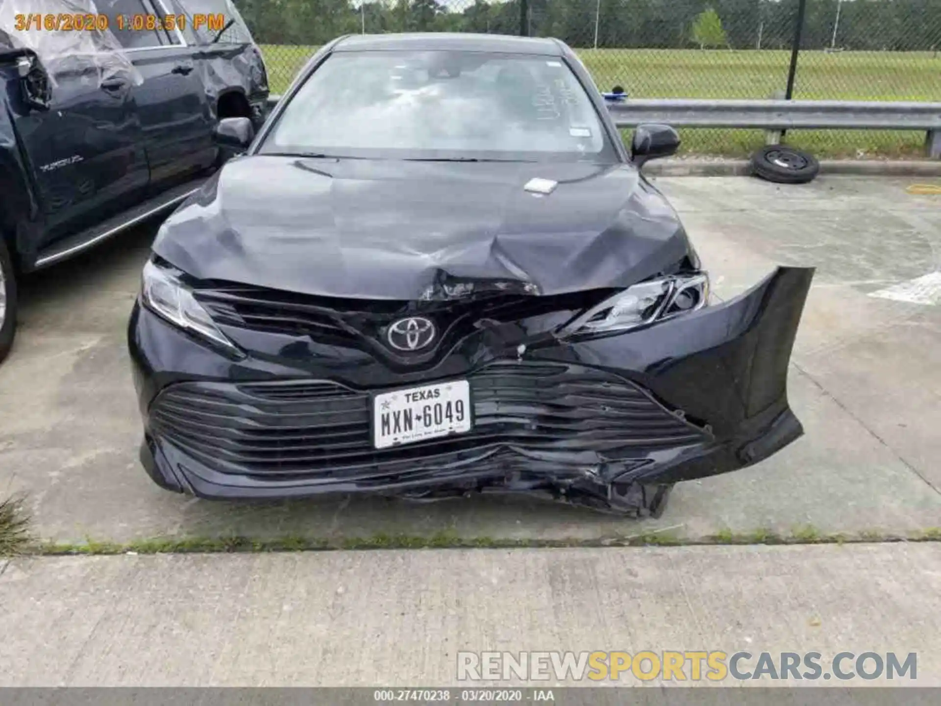 8 Photograph of a damaged car 4T1C11AK0LU343111 TOYOTA CAMRY 2020