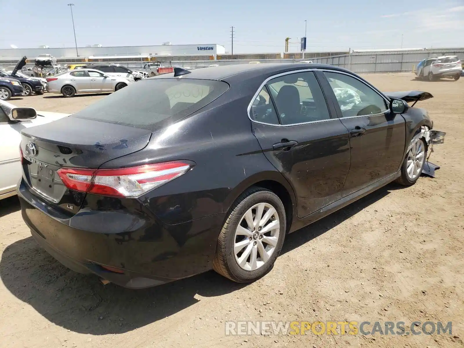 4 Photograph of a damaged car 4T1C11AK0LU344775 TOYOTA CAMRY 2020