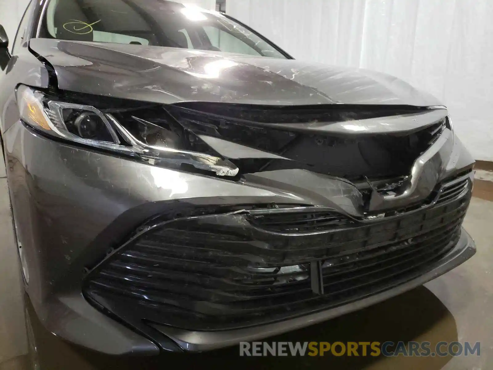 9 Photograph of a damaged car 4T1C11AK0LU346042 TOYOTA CAMRY 2020