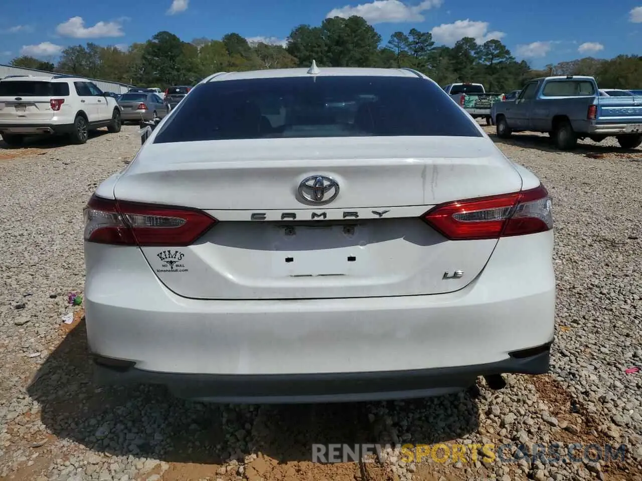 6 Photograph of a damaged car 4T1C11AK0LU347112 TOYOTA CAMRY 2020
