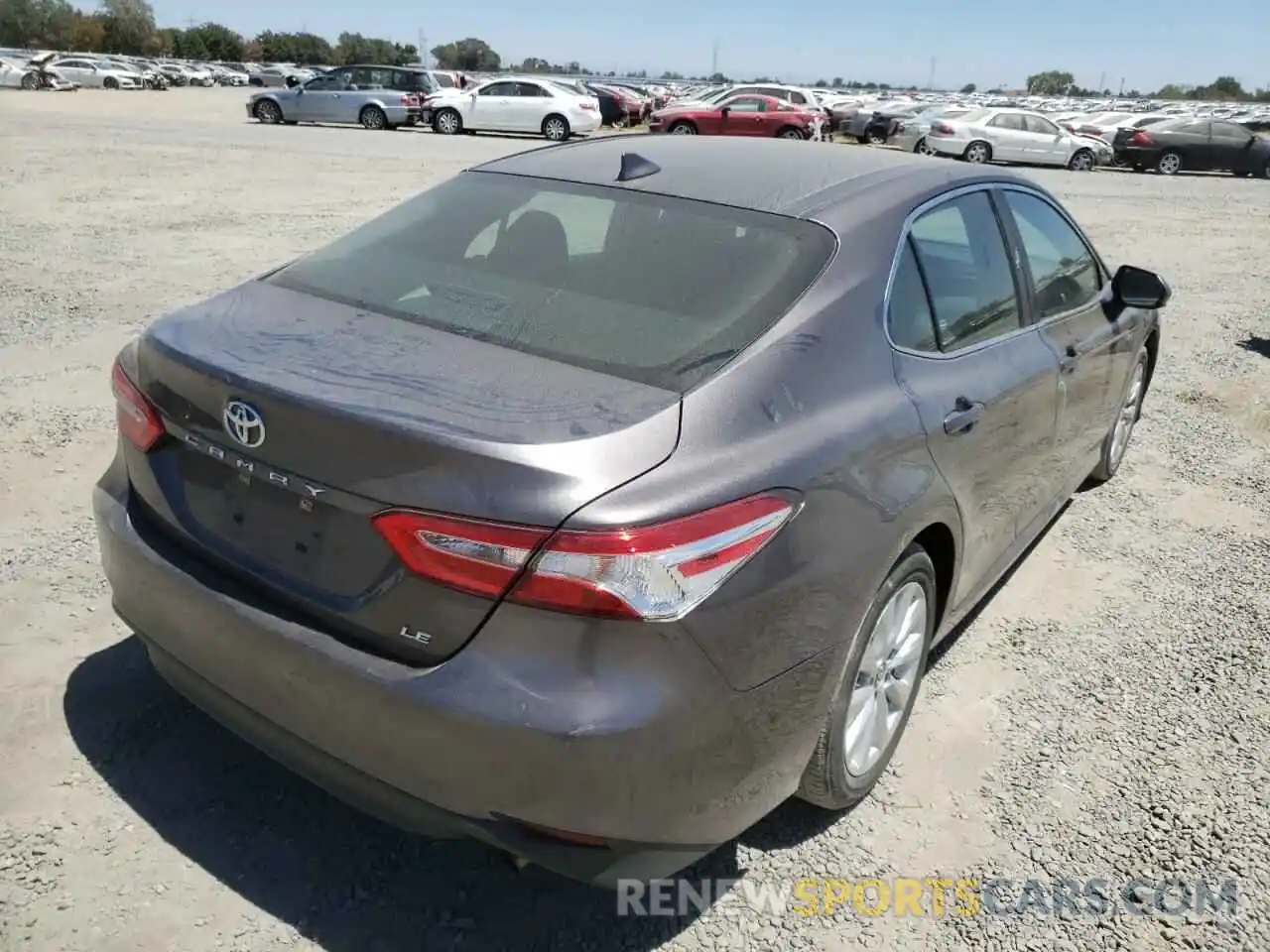 4 Photograph of a damaged car 4T1C11AK0LU348339 TOYOTA CAMRY 2020