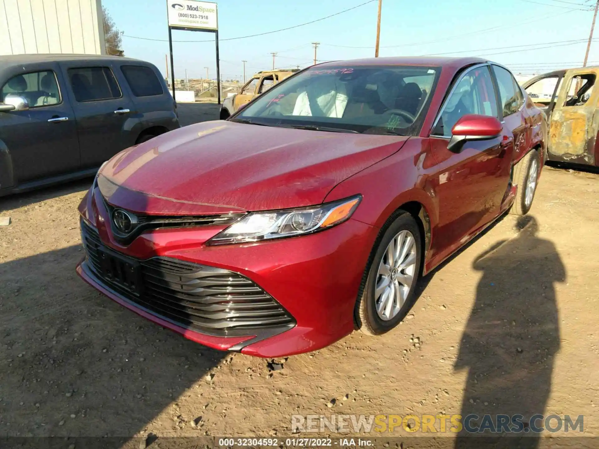 2 Photograph of a damaged car 4T1C11AK0LU352939 TOYOTA CAMRY 2020