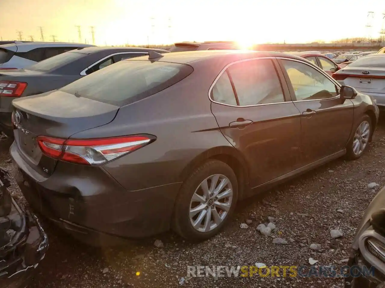 3 Photograph of a damaged car 4T1C11AK0LU359938 TOYOTA CAMRY 2020