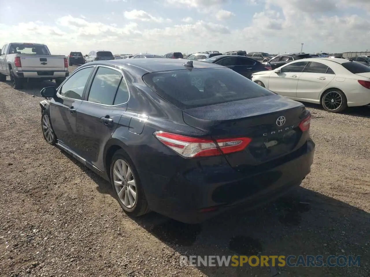 3 Photograph of a damaged car 4T1C11AK0LU361639 TOYOTA CAMRY 2020