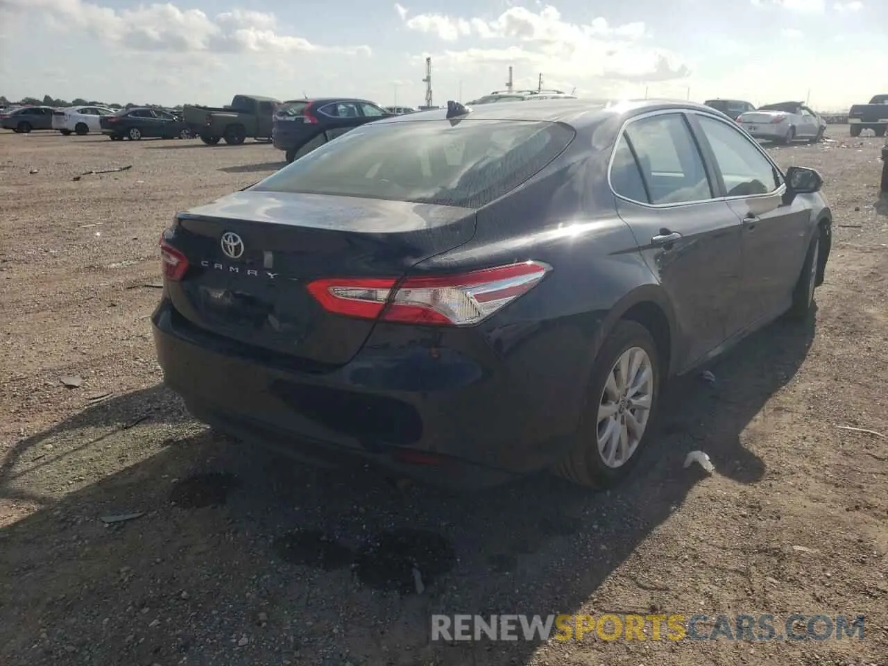 4 Photograph of a damaged car 4T1C11AK0LU361639 TOYOTA CAMRY 2020