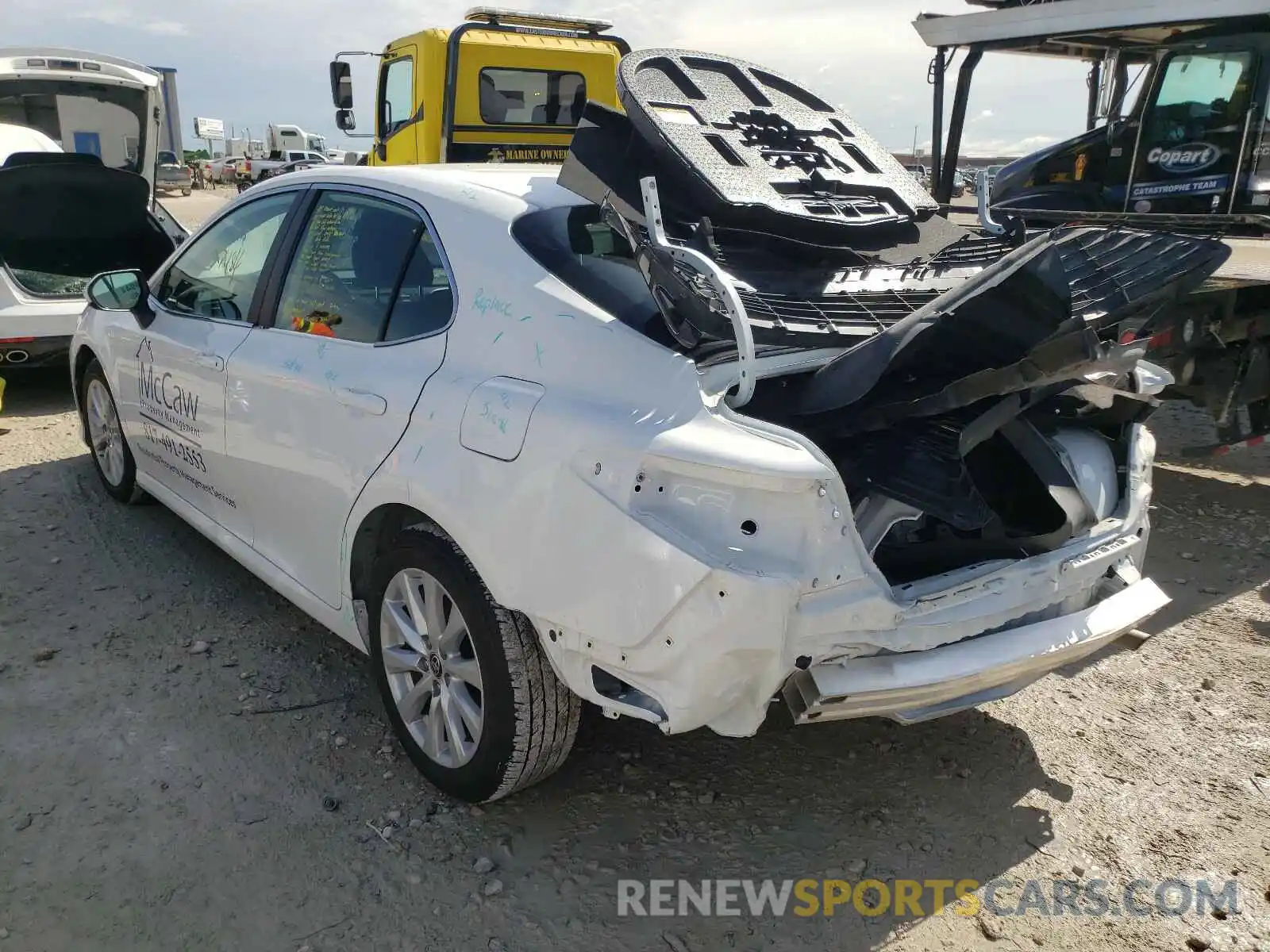 3 Photograph of a damaged car 4T1C11AK0LU365495 TOYOTA CAMRY 2020