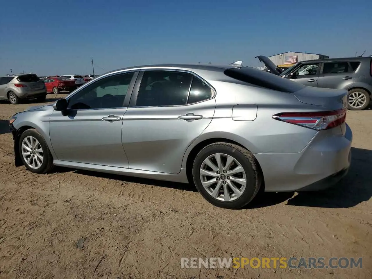 2 Photograph of a damaged car 4T1C11AK0LU365528 TOYOTA CAMRY 2020