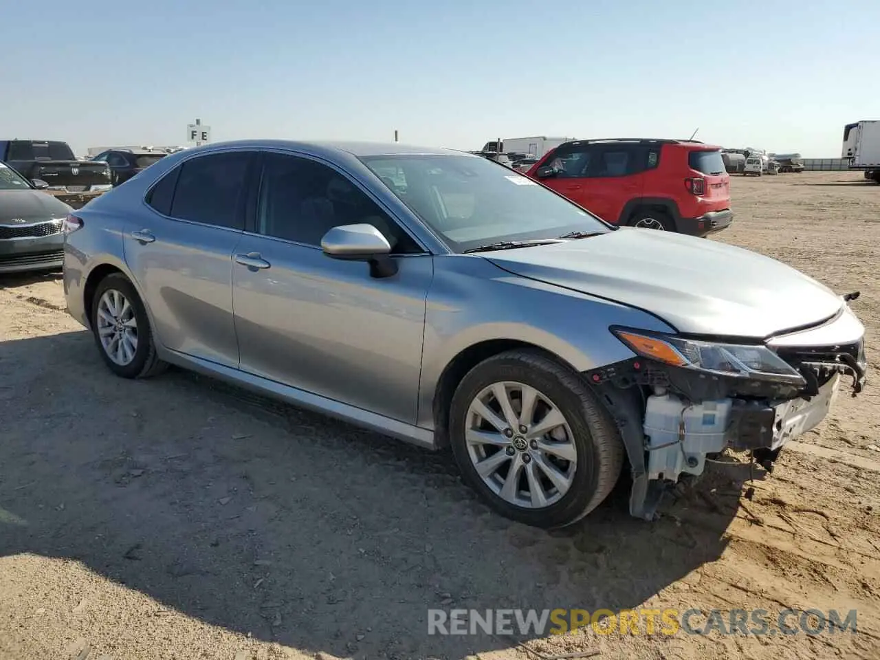 4 Photograph of a damaged car 4T1C11AK0LU365528 TOYOTA CAMRY 2020