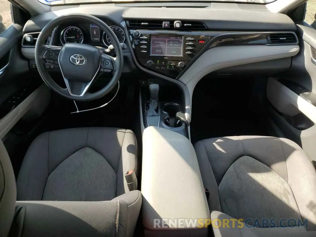 8 Photograph of a damaged car 4T1C11AK0LU365528 TOYOTA CAMRY 2020