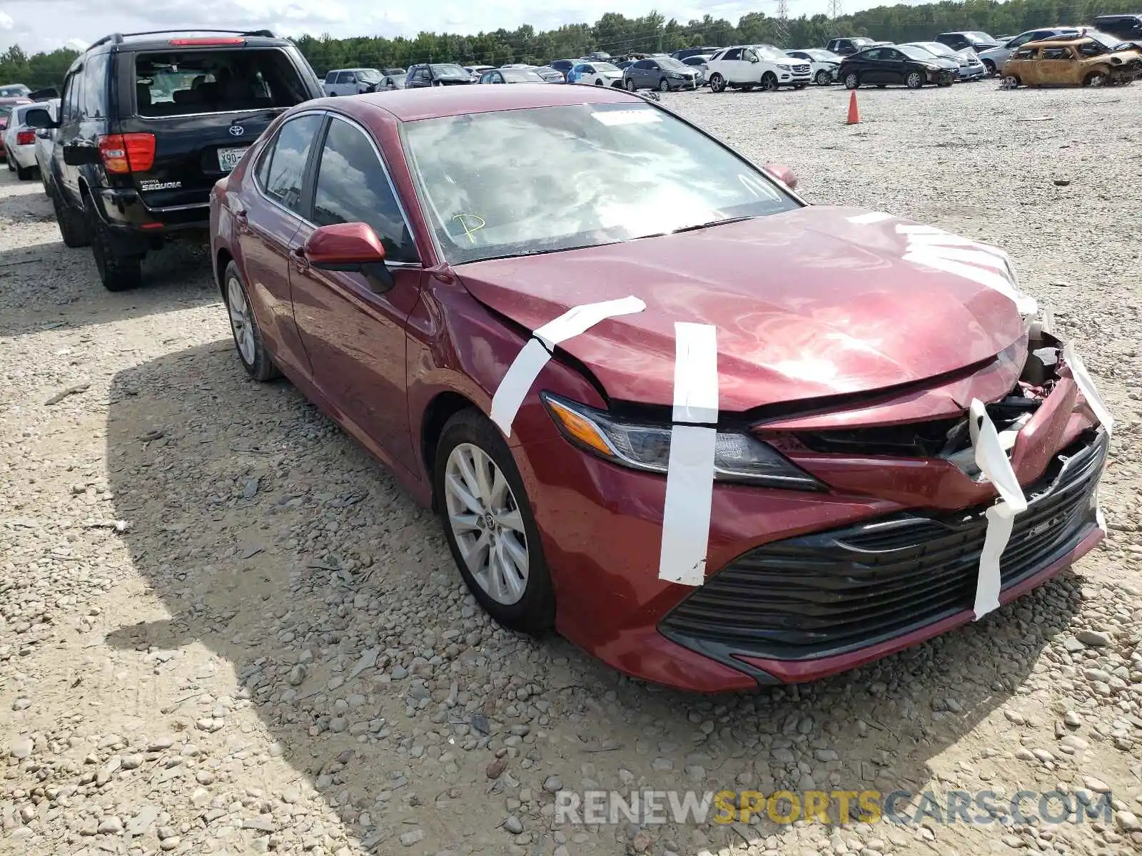 1 Photograph of a damaged car 4T1C11AK0LU378960 TOYOTA CAMRY 2020