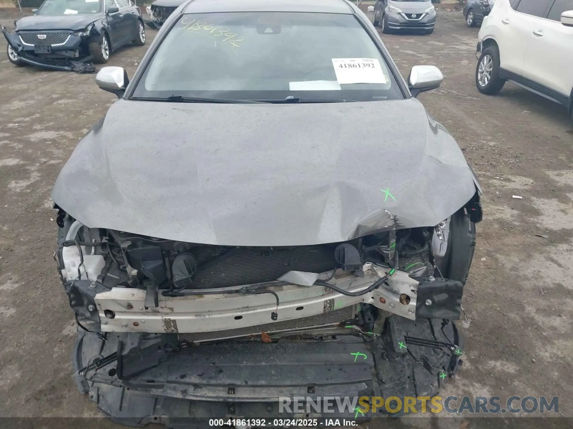 12 Photograph of a damaged car 4T1C11AK0LU400052 TOYOTA CAMRY 2020