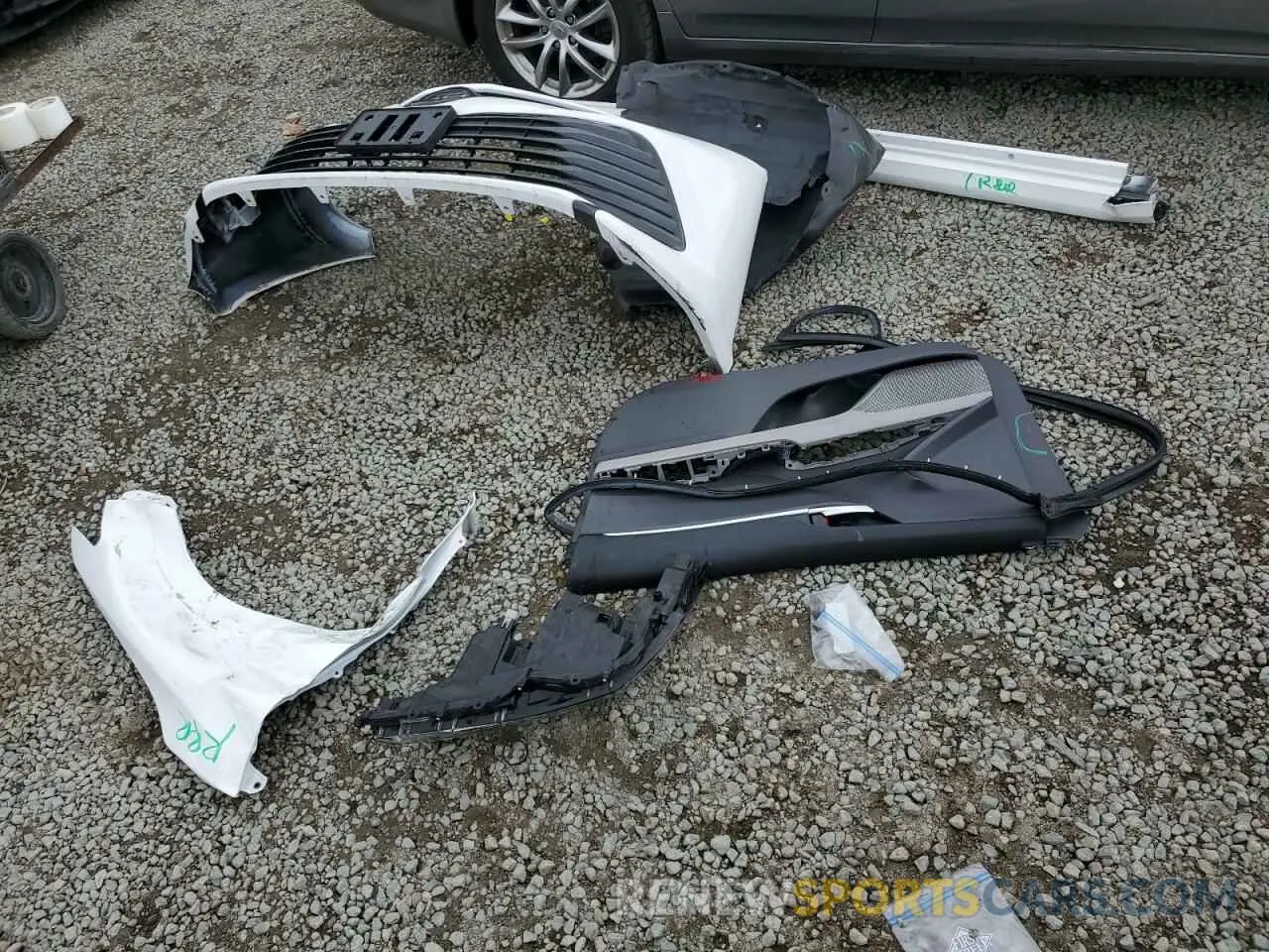 12 Photograph of a damaged car 4T1C11AK0LU879167 TOYOTA CAMRY 2020