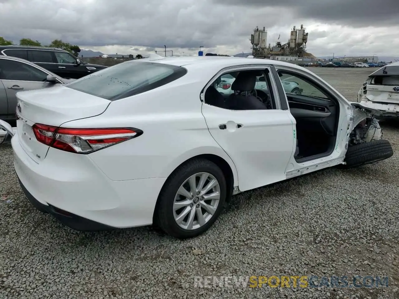3 Photograph of a damaged car 4T1C11AK0LU879167 TOYOTA CAMRY 2020