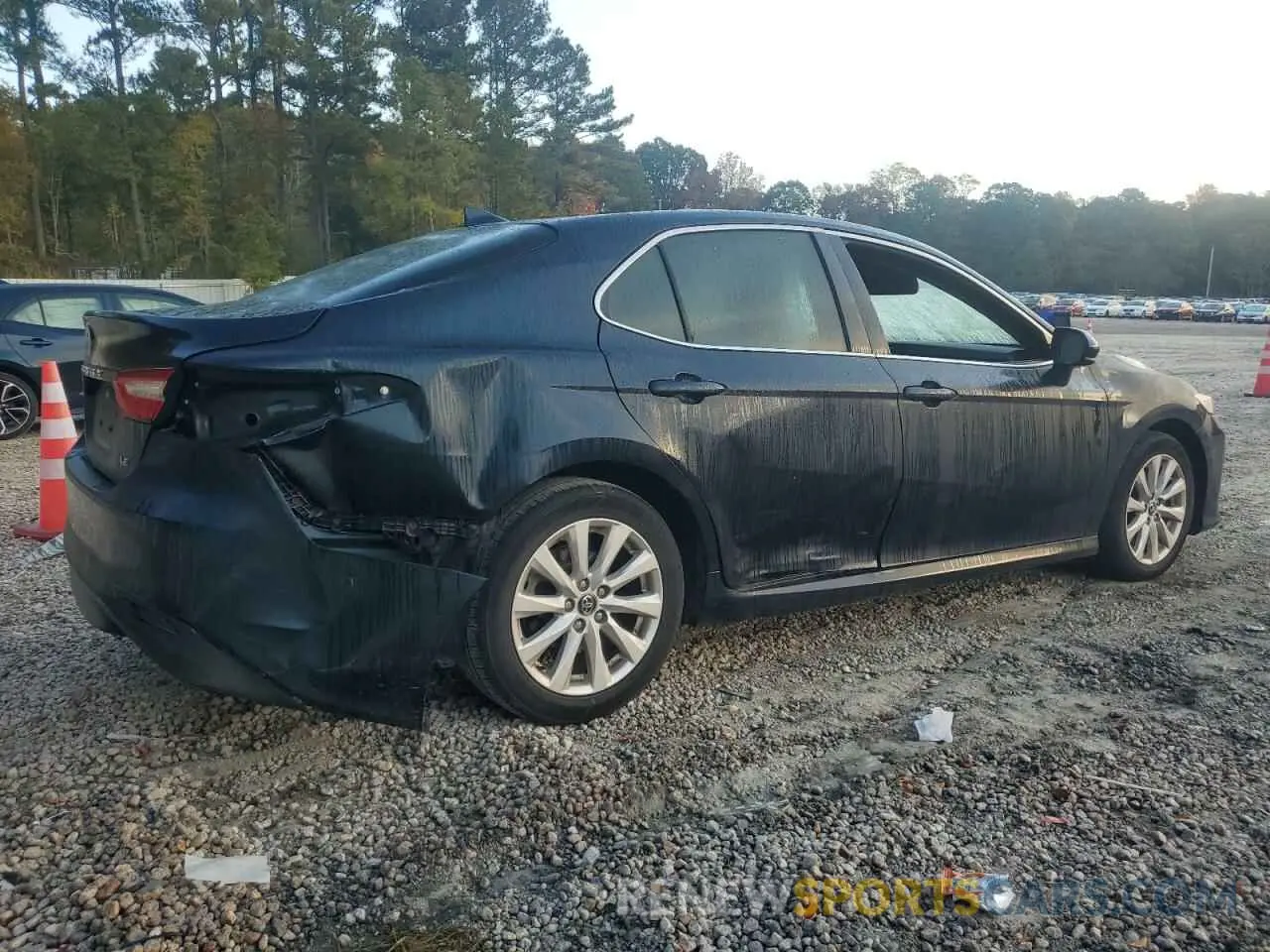3 Photograph of a damaged car 4T1C11AK0LU884126 TOYOTA CAMRY 2020