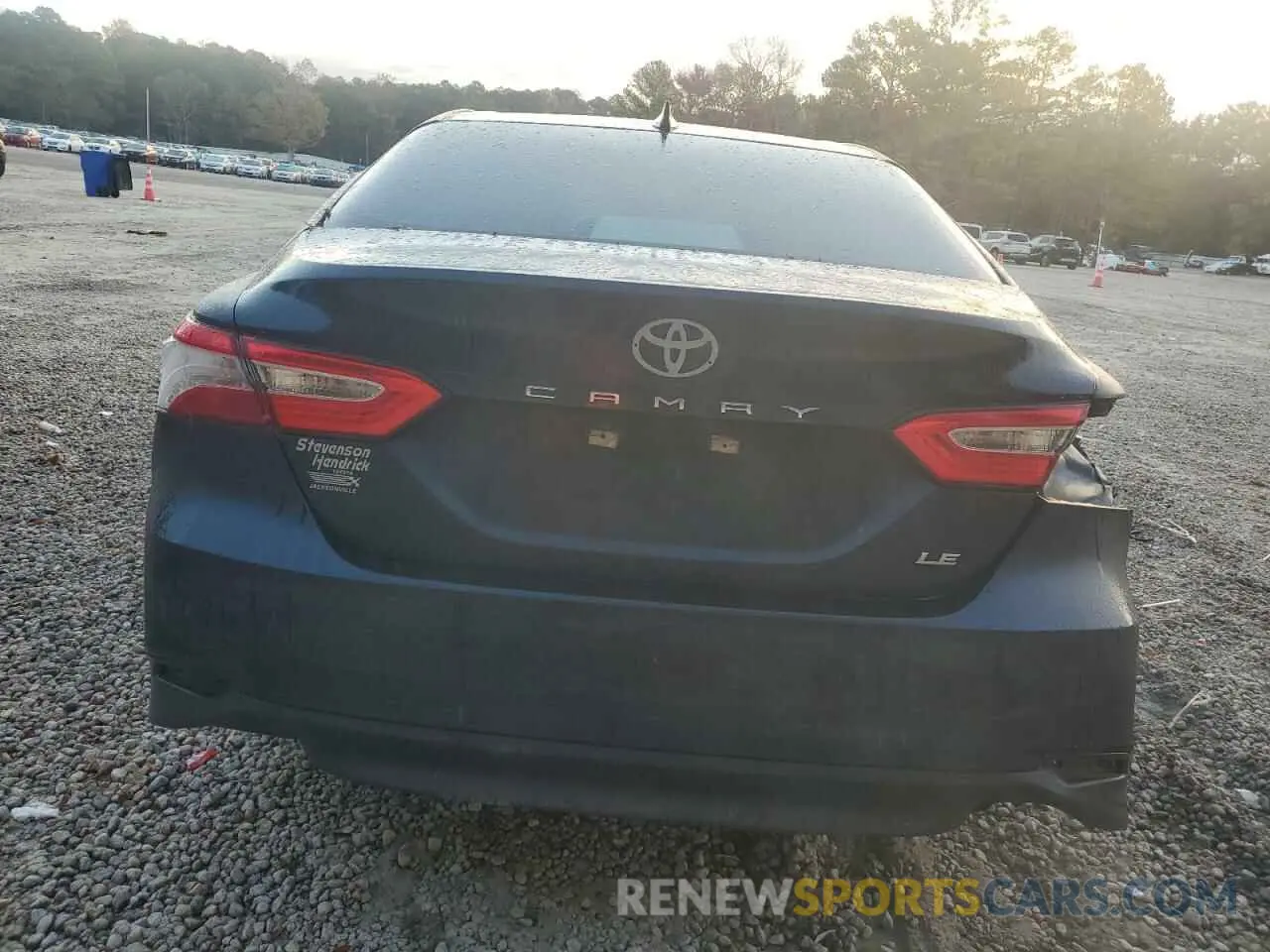 6 Photograph of a damaged car 4T1C11AK0LU884126 TOYOTA CAMRY 2020