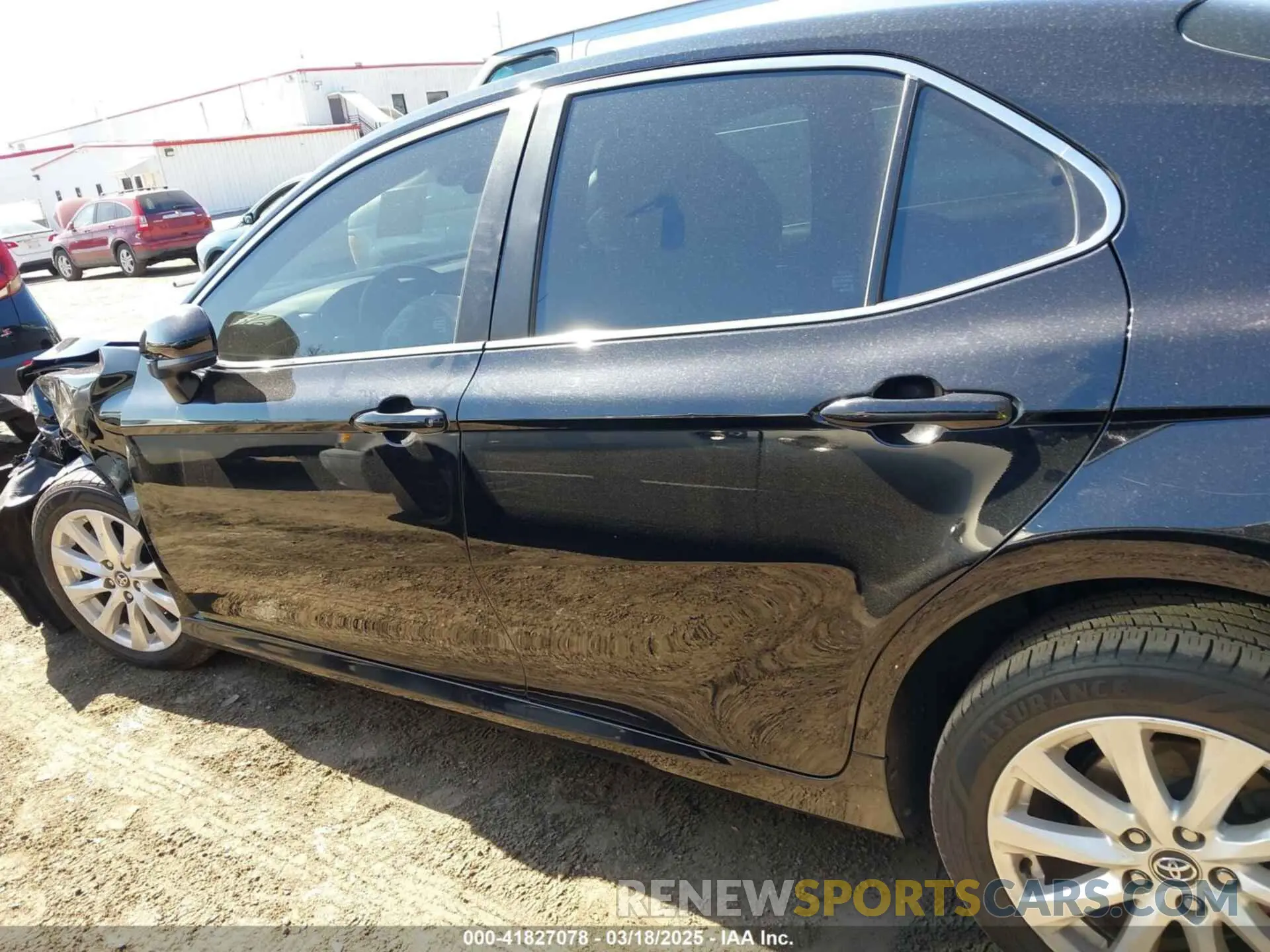 14 Photograph of a damaged car 4T1C11AK0LU884286 TOYOTA CAMRY 2020