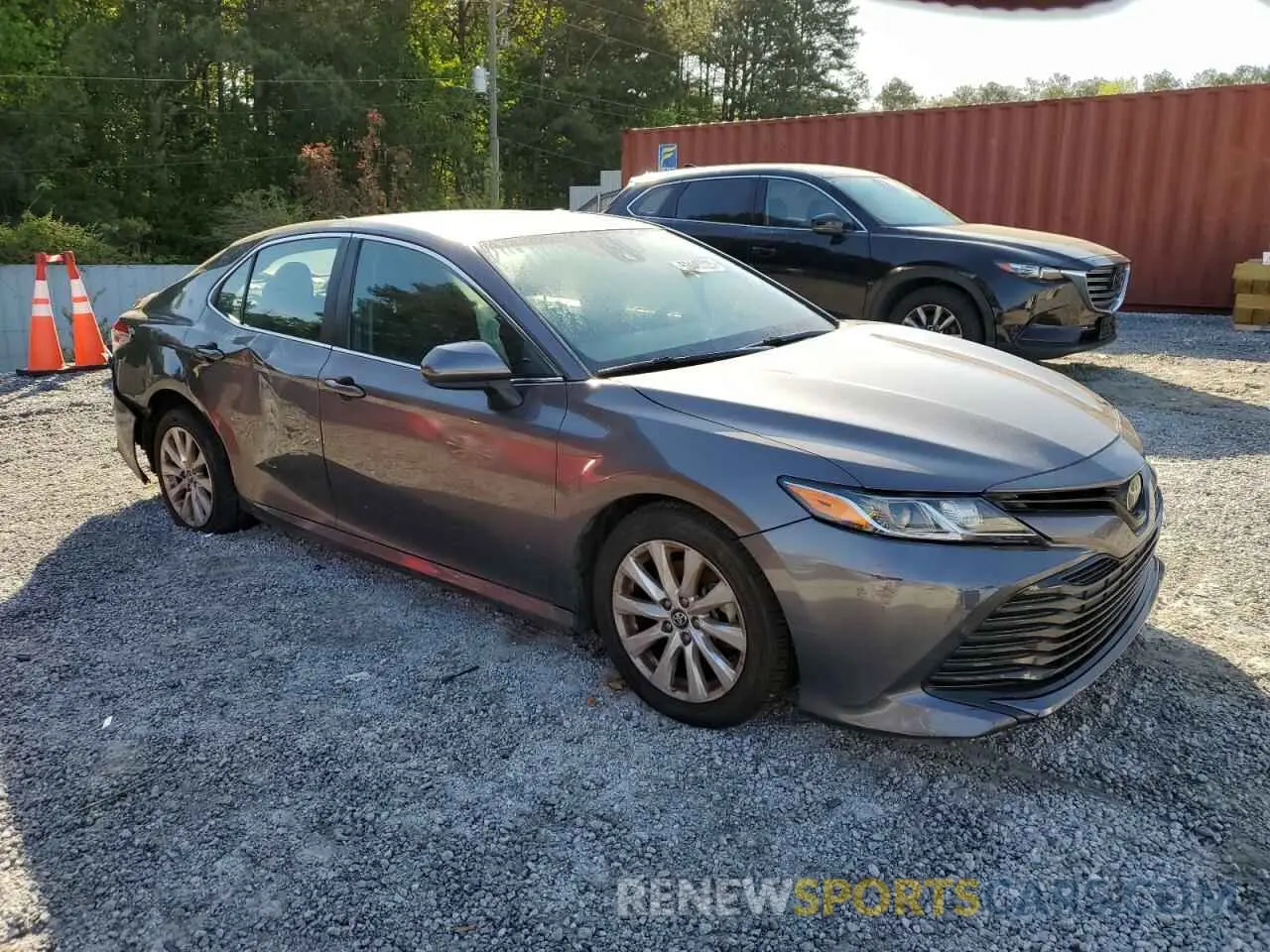 4 Photograph of a damaged car 4T1C11AK0LU887737 TOYOTA CAMRY 2020