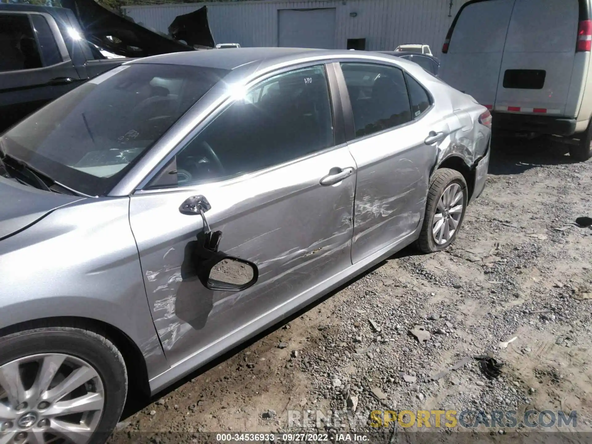 6 Photograph of a damaged car 4T1C11AK0LU887849 TOYOTA CAMRY 2020