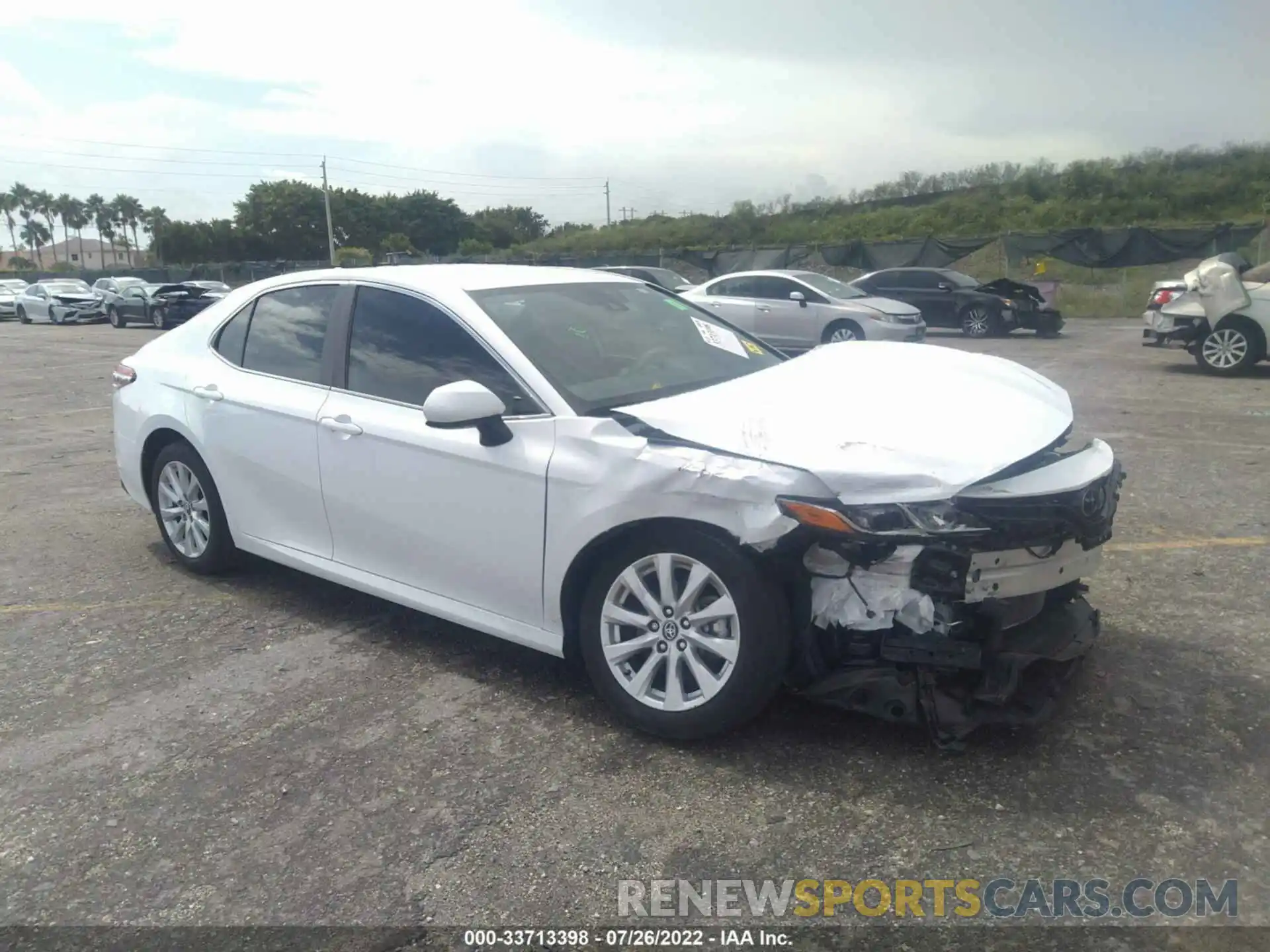 1 Photograph of a damaged car 4T1C11AK0LU889794 TOYOTA CAMRY 2020