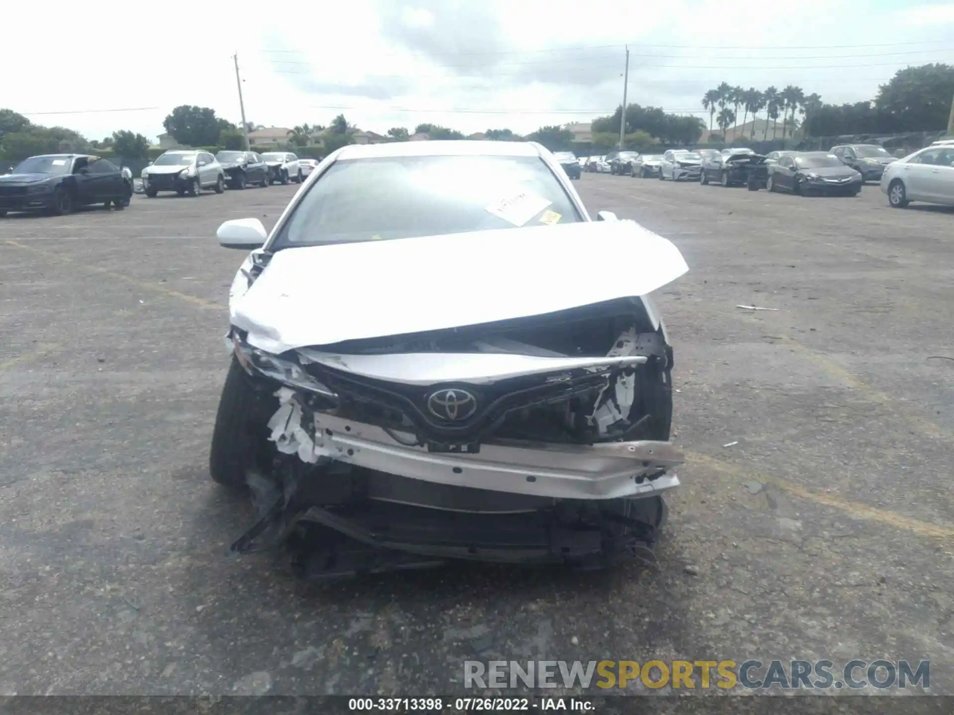 6 Photograph of a damaged car 4T1C11AK0LU889794 TOYOTA CAMRY 2020