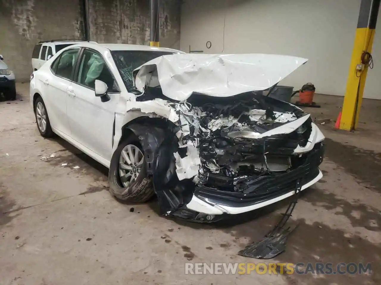 1 Photograph of a damaged car 4T1C11AK0LU911793 TOYOTA CAMRY 2020