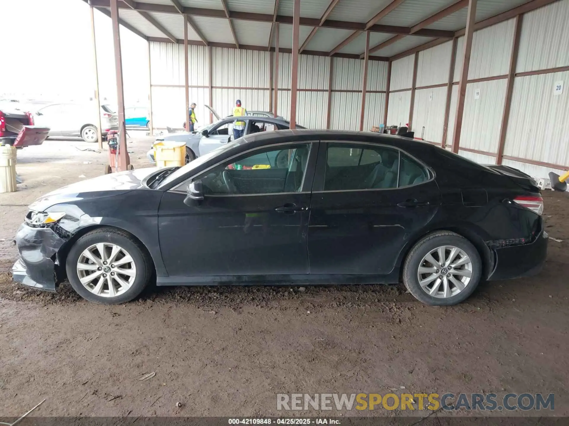 14 Photograph of a damaged car 4T1C11AK0LU916248 TOYOTA CAMRY 2020