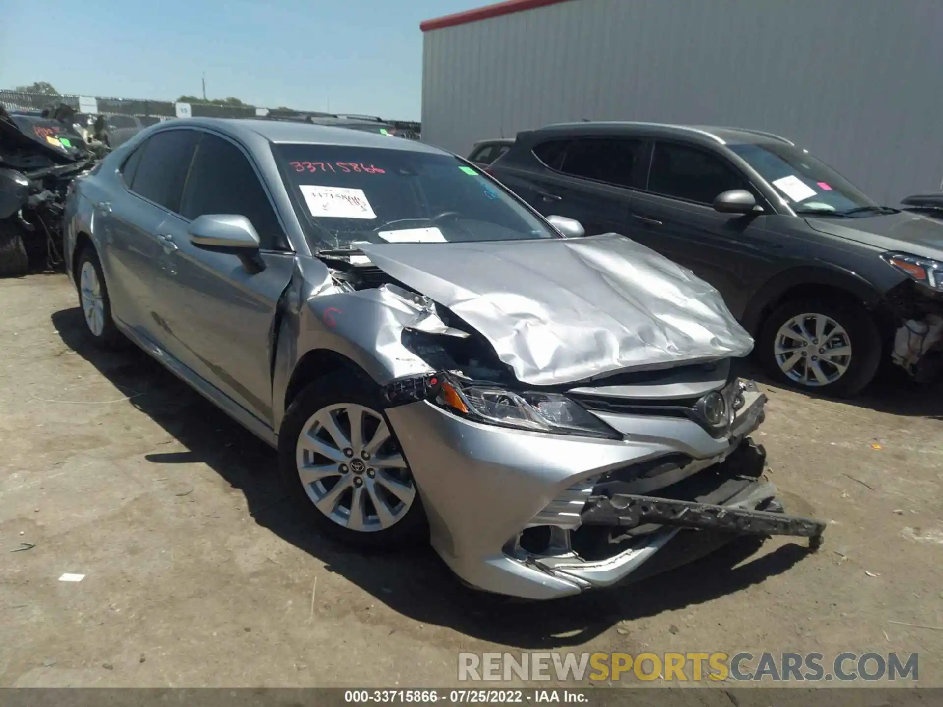 1 Photograph of a damaged car 4T1C11AK0LU931641 TOYOTA CAMRY 2020