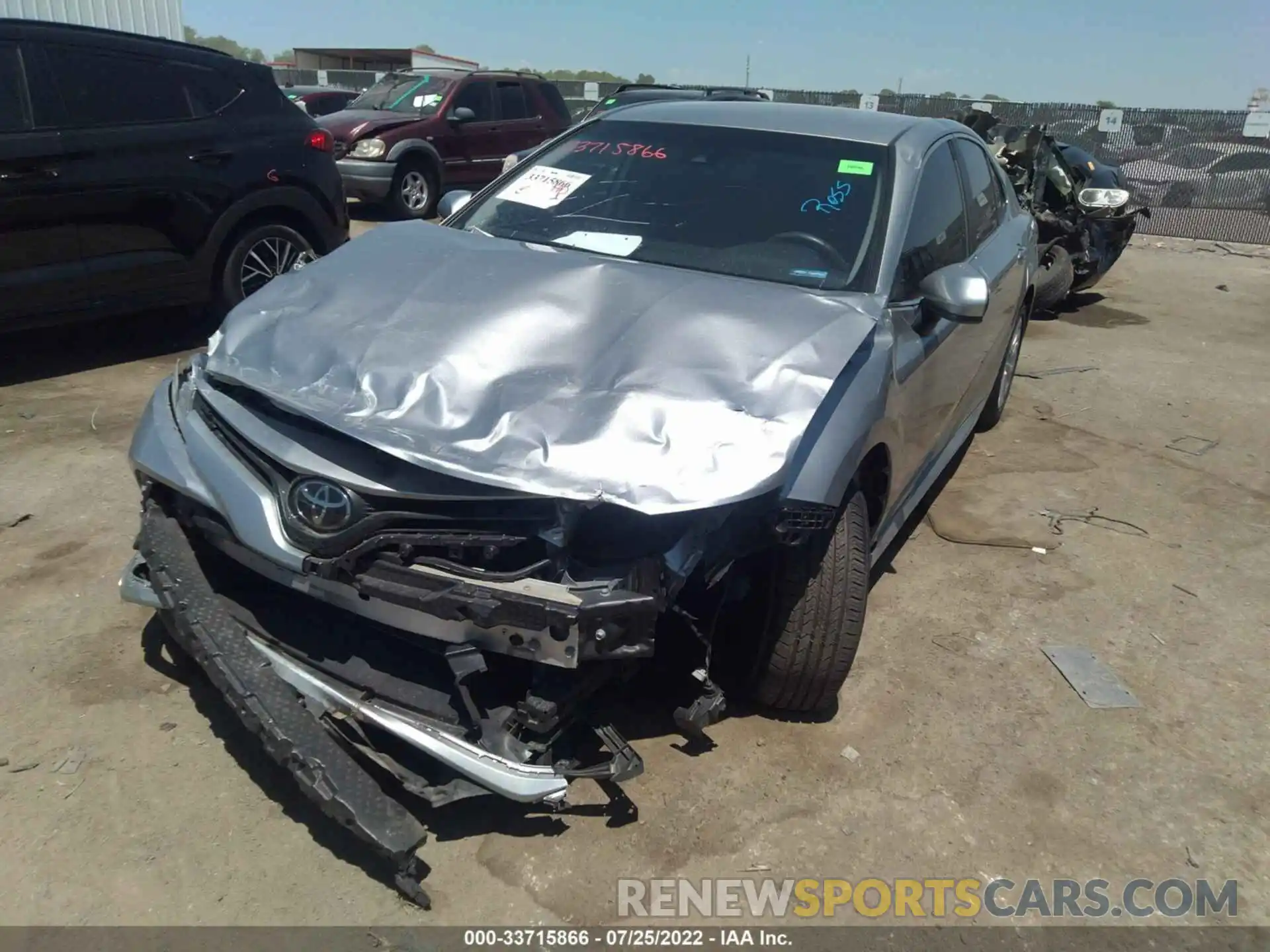 2 Photograph of a damaged car 4T1C11AK0LU931641 TOYOTA CAMRY 2020