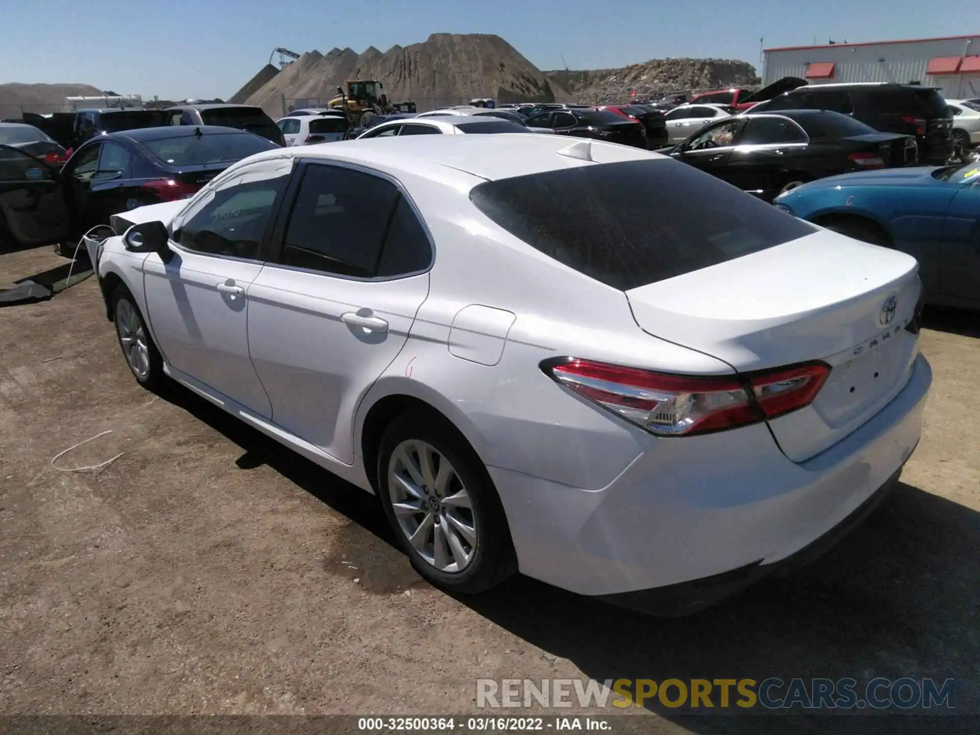 3 Photograph of a damaged car 4T1C11AK0LU937889 TOYOTA CAMRY 2020