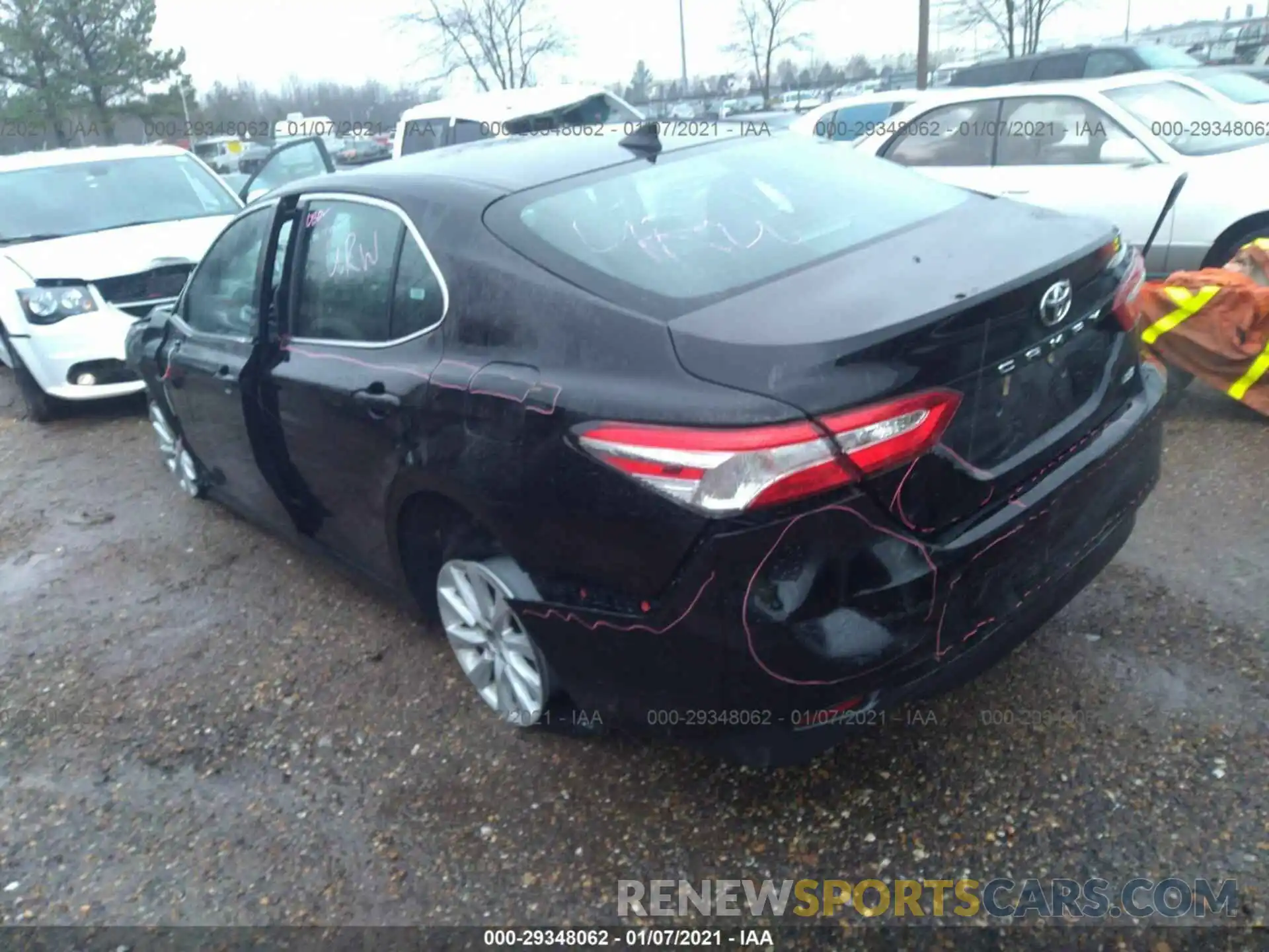 3 Photograph of a damaged car 4T1C11AK0LU947144 TOYOTA CAMRY 2020