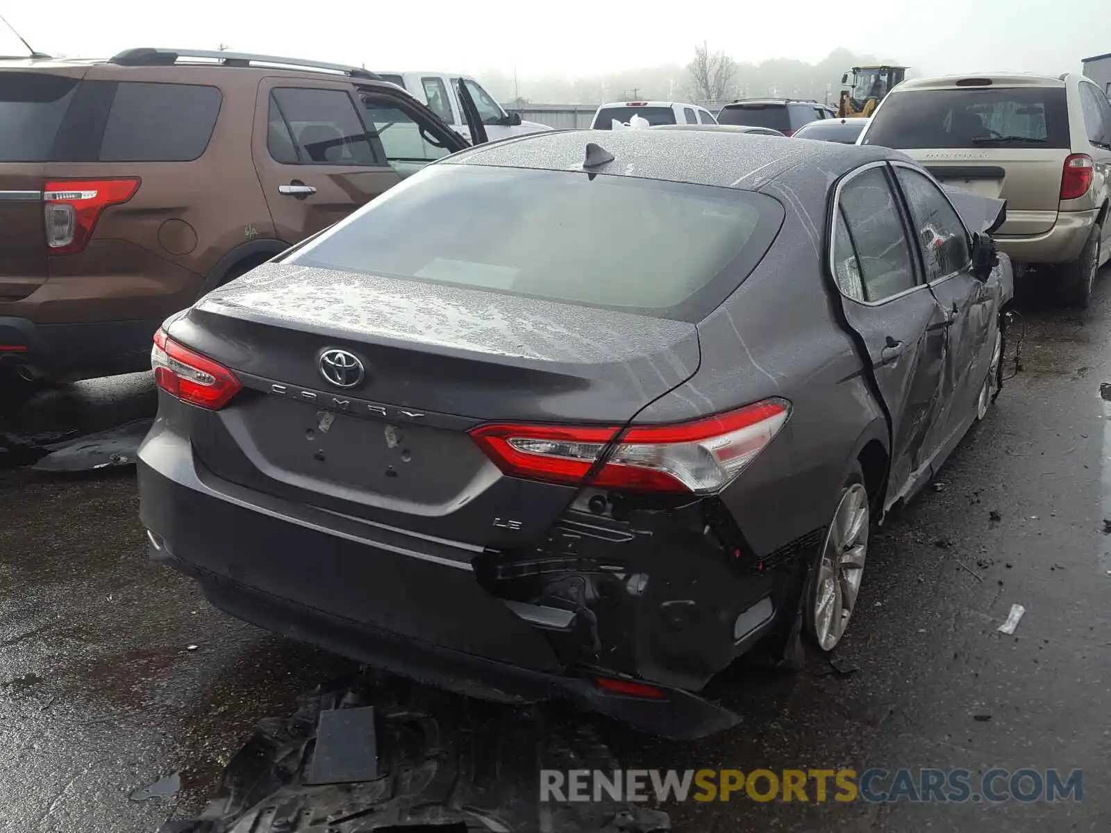 4 Photograph of a damaged car 4T1C11AK0LU990091 TOYOTA CAMRY 2020