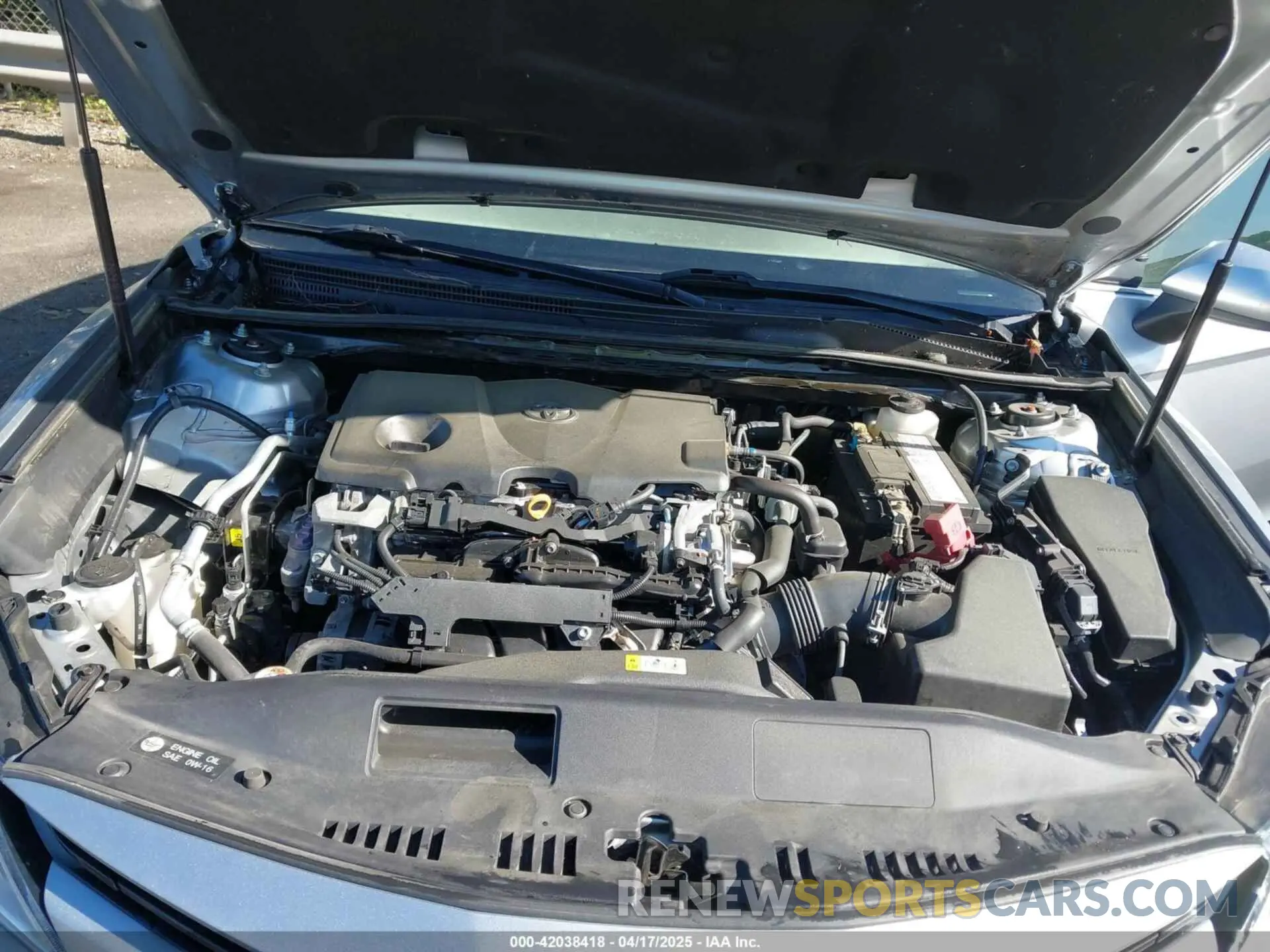 10 Photograph of a damaged car 4T1C11AK0LU994397 TOYOTA CAMRY 2020