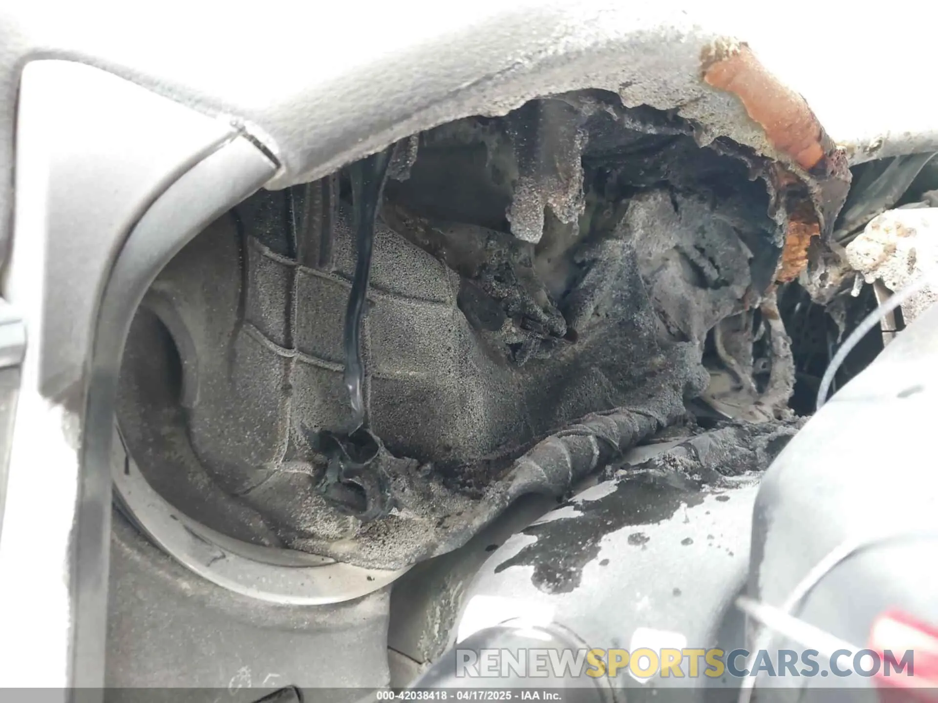 7 Photograph of a damaged car 4T1C11AK0LU994397 TOYOTA CAMRY 2020
