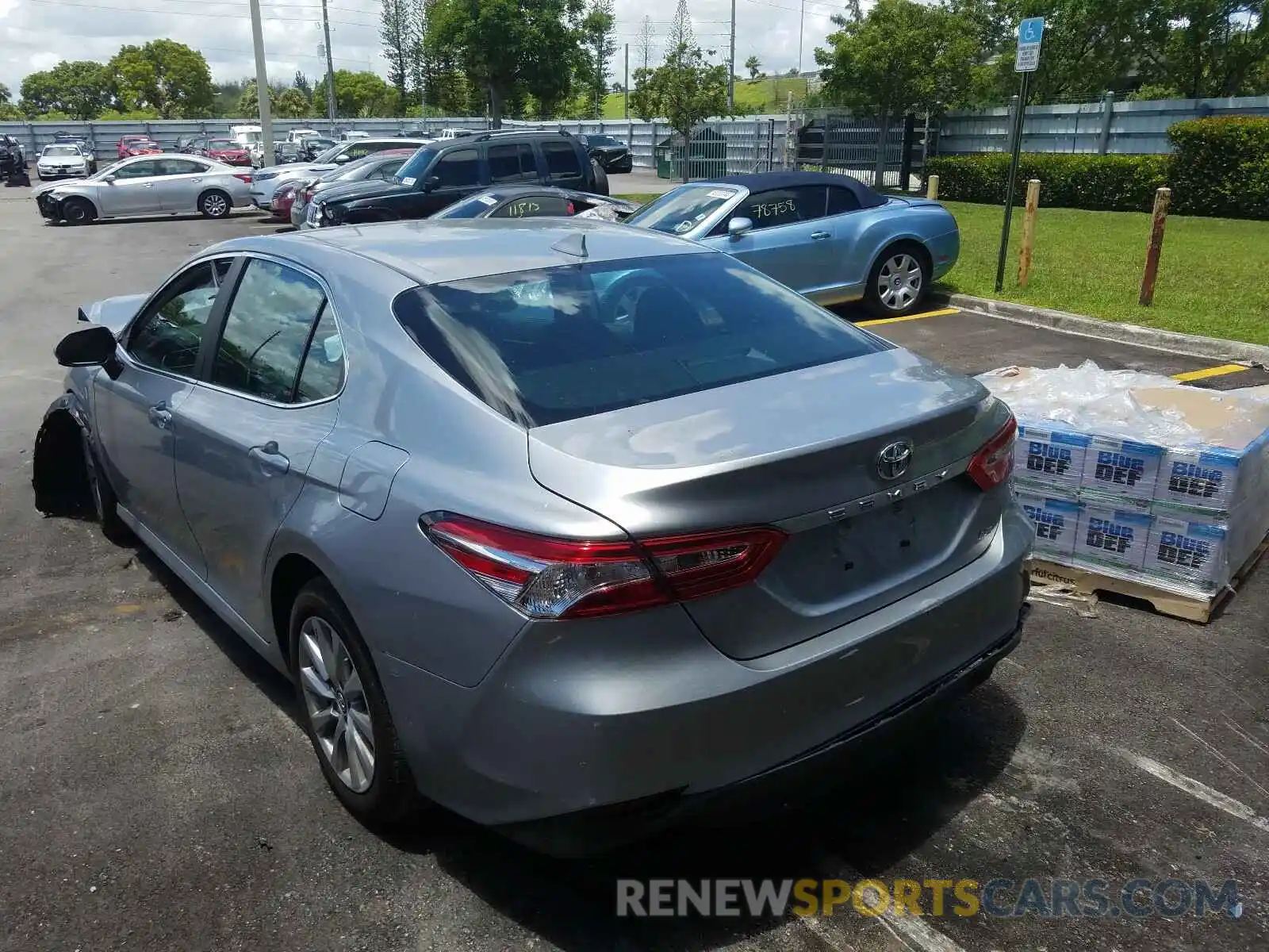 3 Photograph of a damaged car 4T1C11AK1LU315902 TOYOTA CAMRY 2020