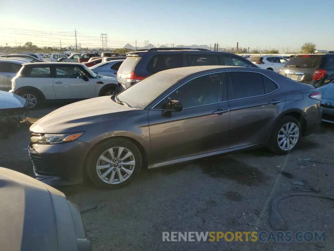 1 Photograph of a damaged car 4T1C11AK1LU332134 TOYOTA CAMRY 2020