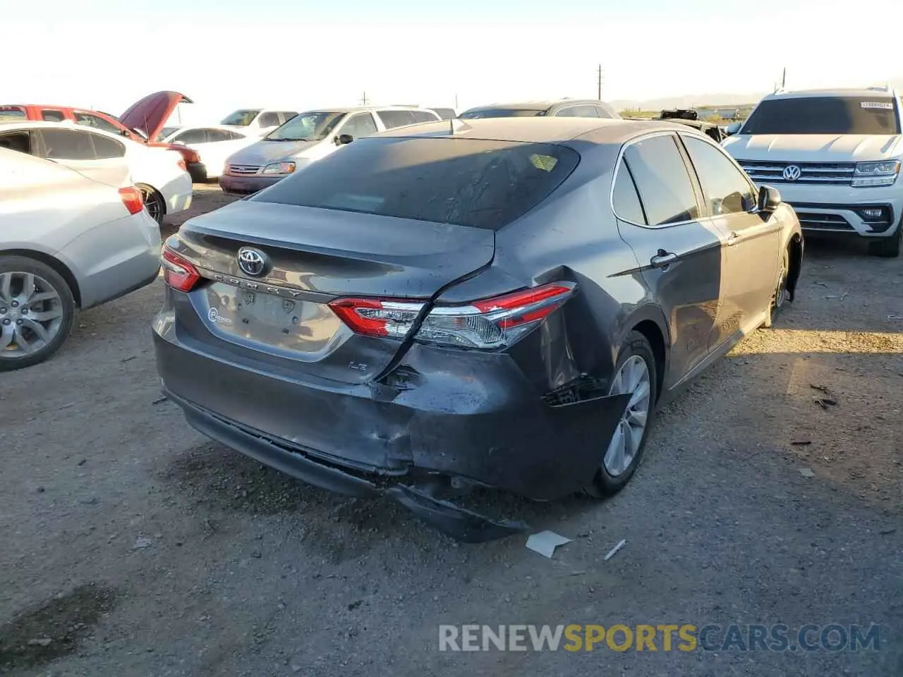 3 Photograph of a damaged car 4T1C11AK1LU332134 TOYOTA CAMRY 2020