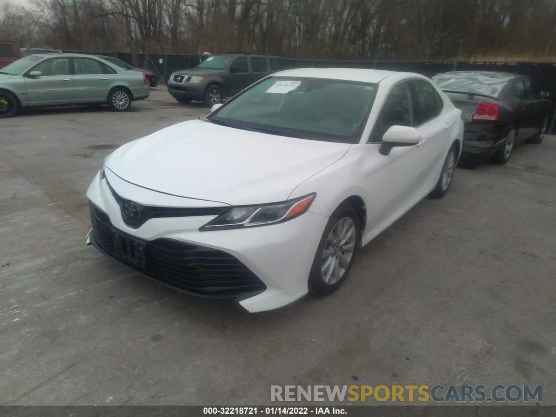 2 Photograph of a damaged car 4T1C11AK1LU334367 TOYOTA CAMRY 2020