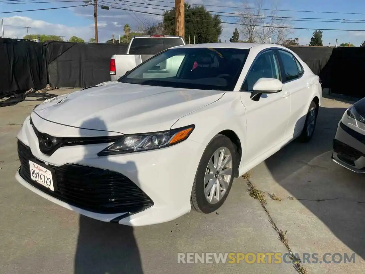 2 Photograph of a damaged car 4T1C11AK1LU334580 TOYOTA CAMRY 2020