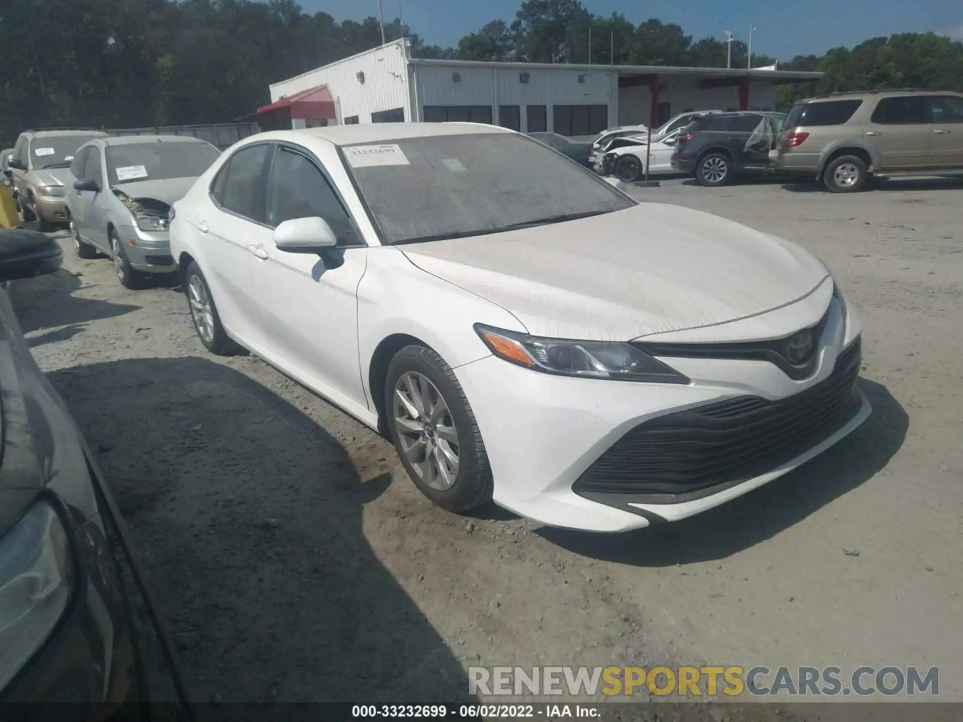 1 Photograph of a damaged car 4T1C11AK1LU346969 TOYOTA CAMRY 2020