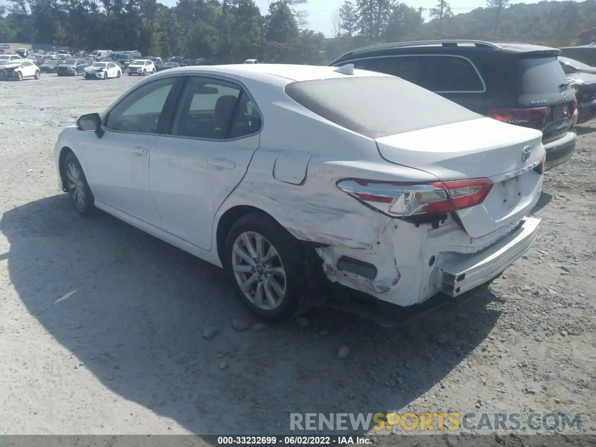 3 Photograph of a damaged car 4T1C11AK1LU346969 TOYOTA CAMRY 2020